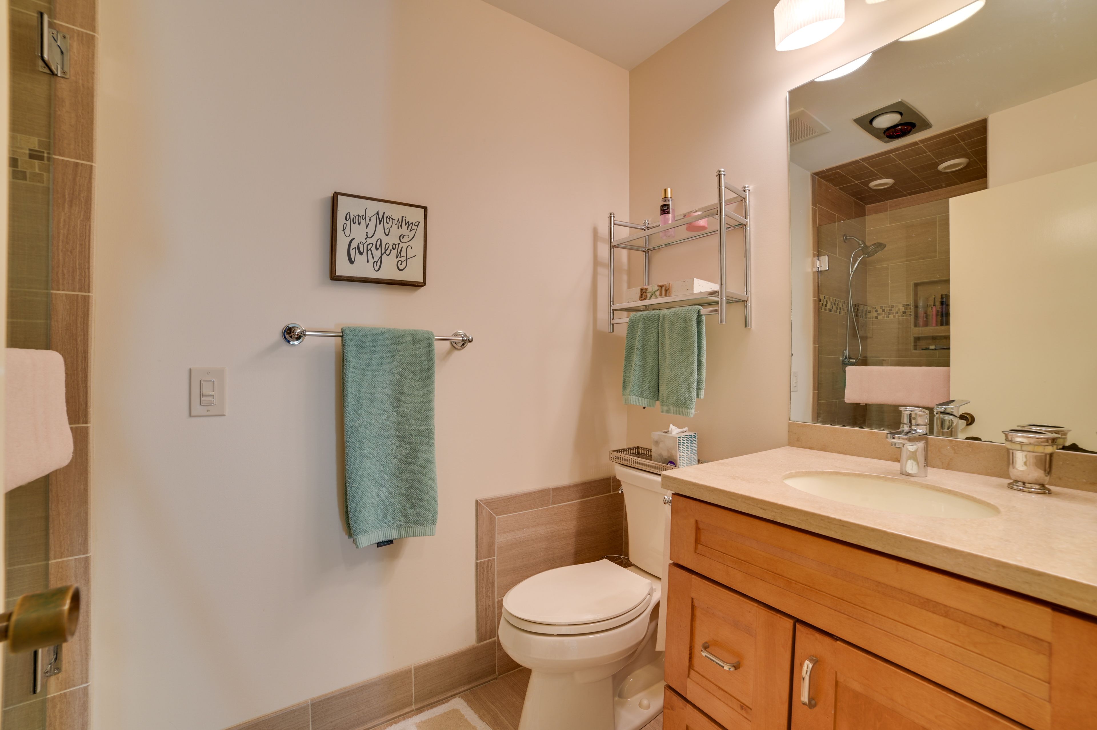 En-Suite Bathroom | Towels Provided