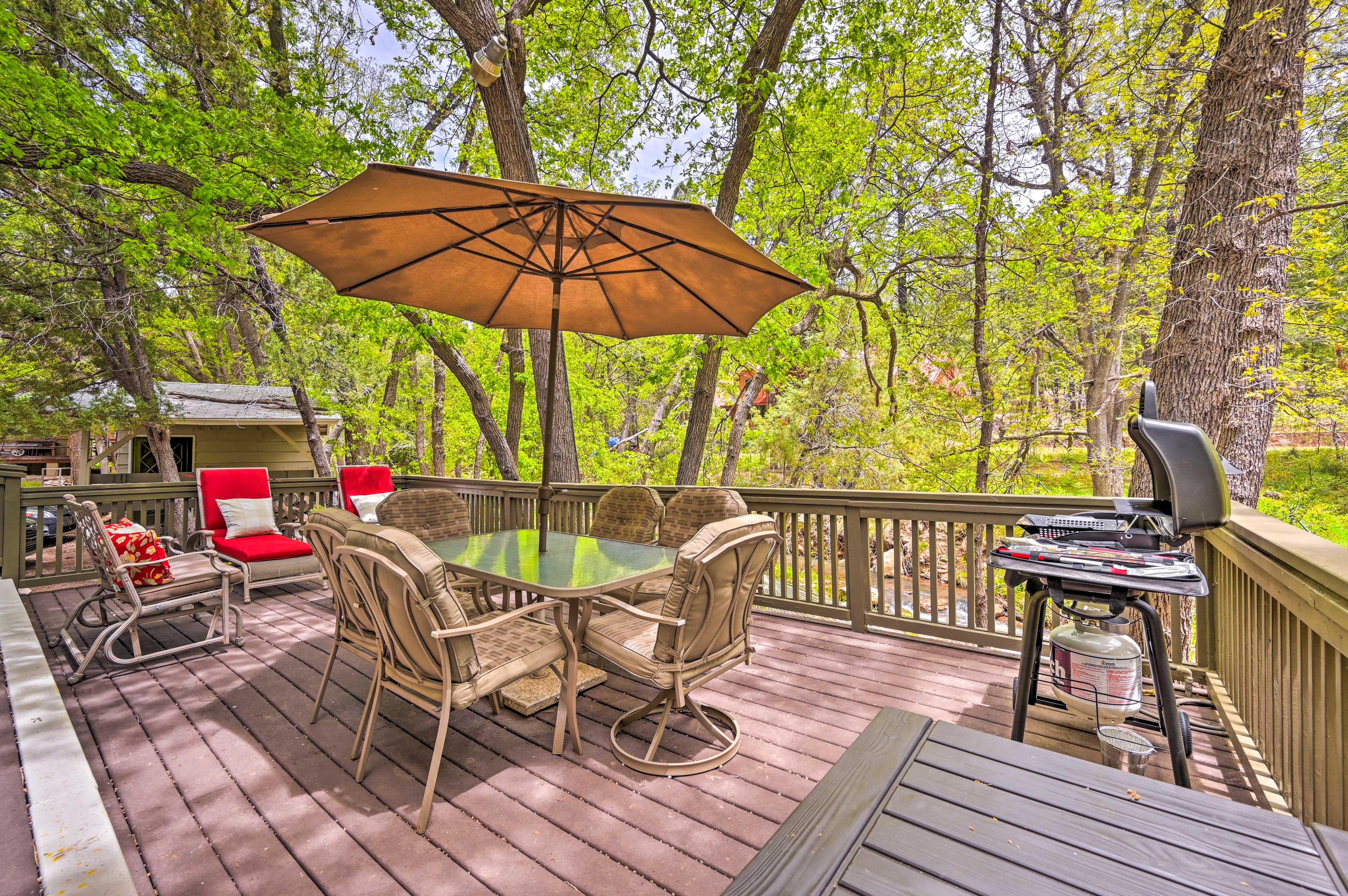 Deck | Gas Grill