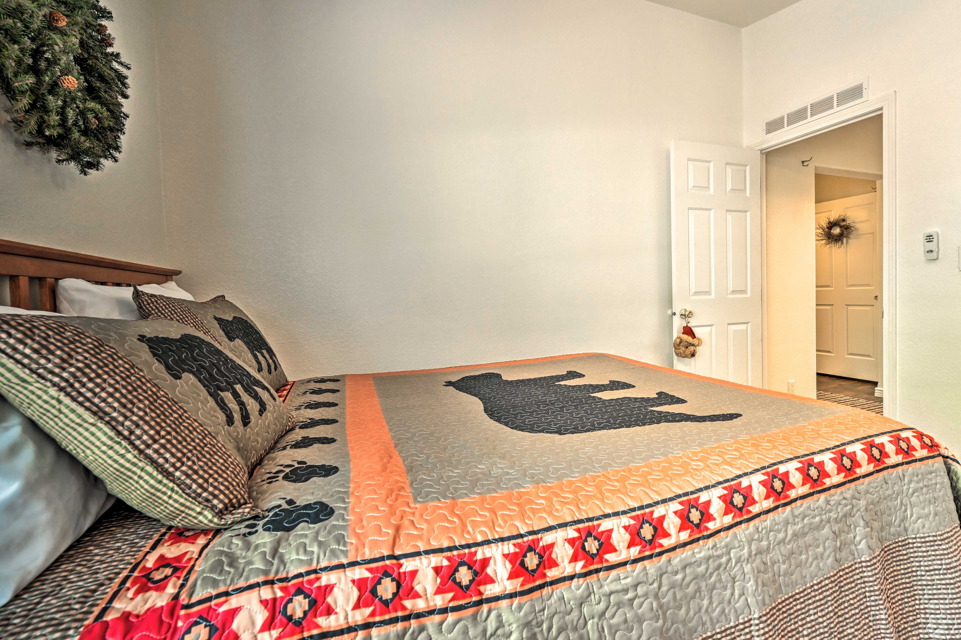 Bedroom 3 | Ceiling Fans