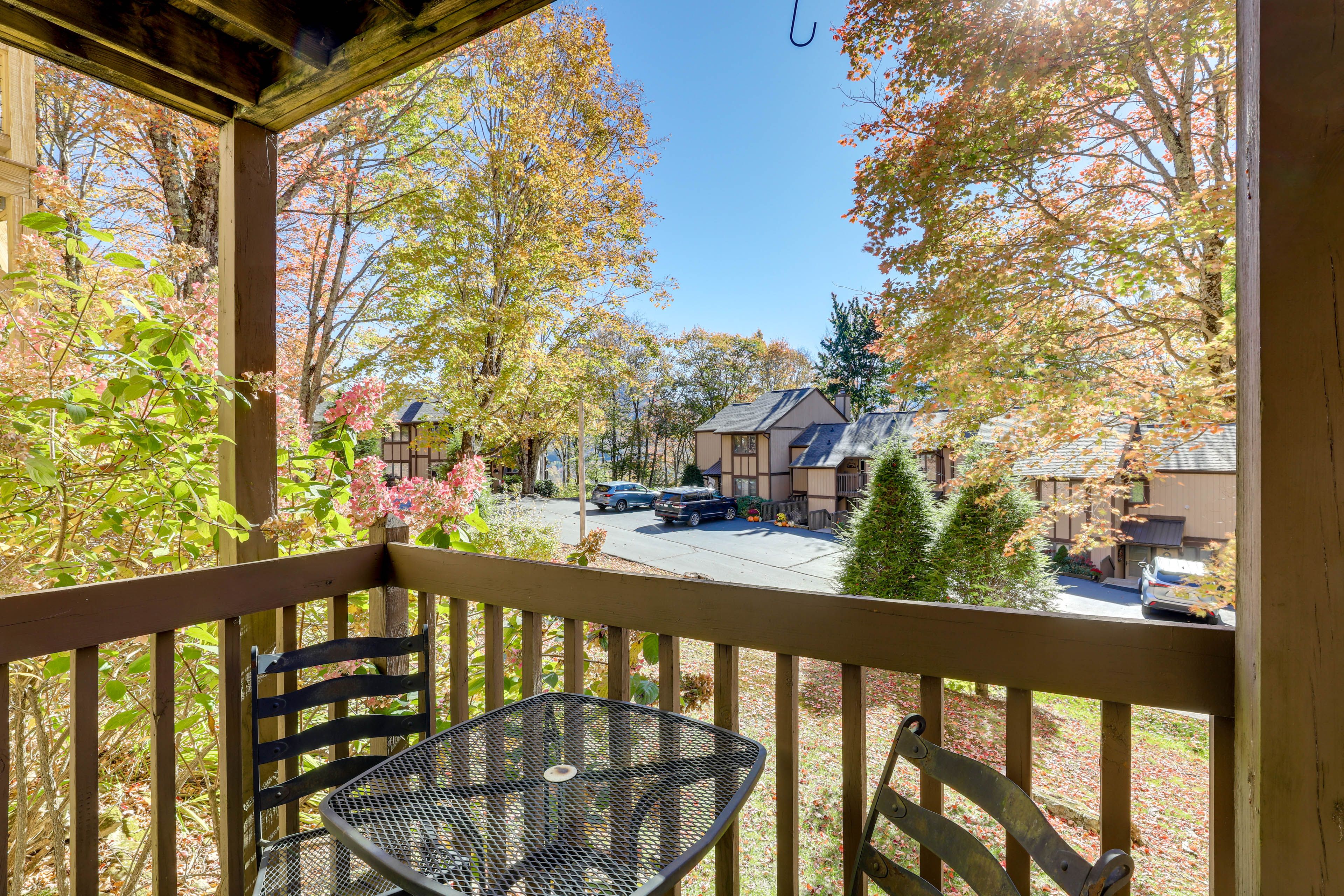 Sugar Mountain Vacation Rental | 1BR | 1BA | 800 Sq Ft | Access by Stairs