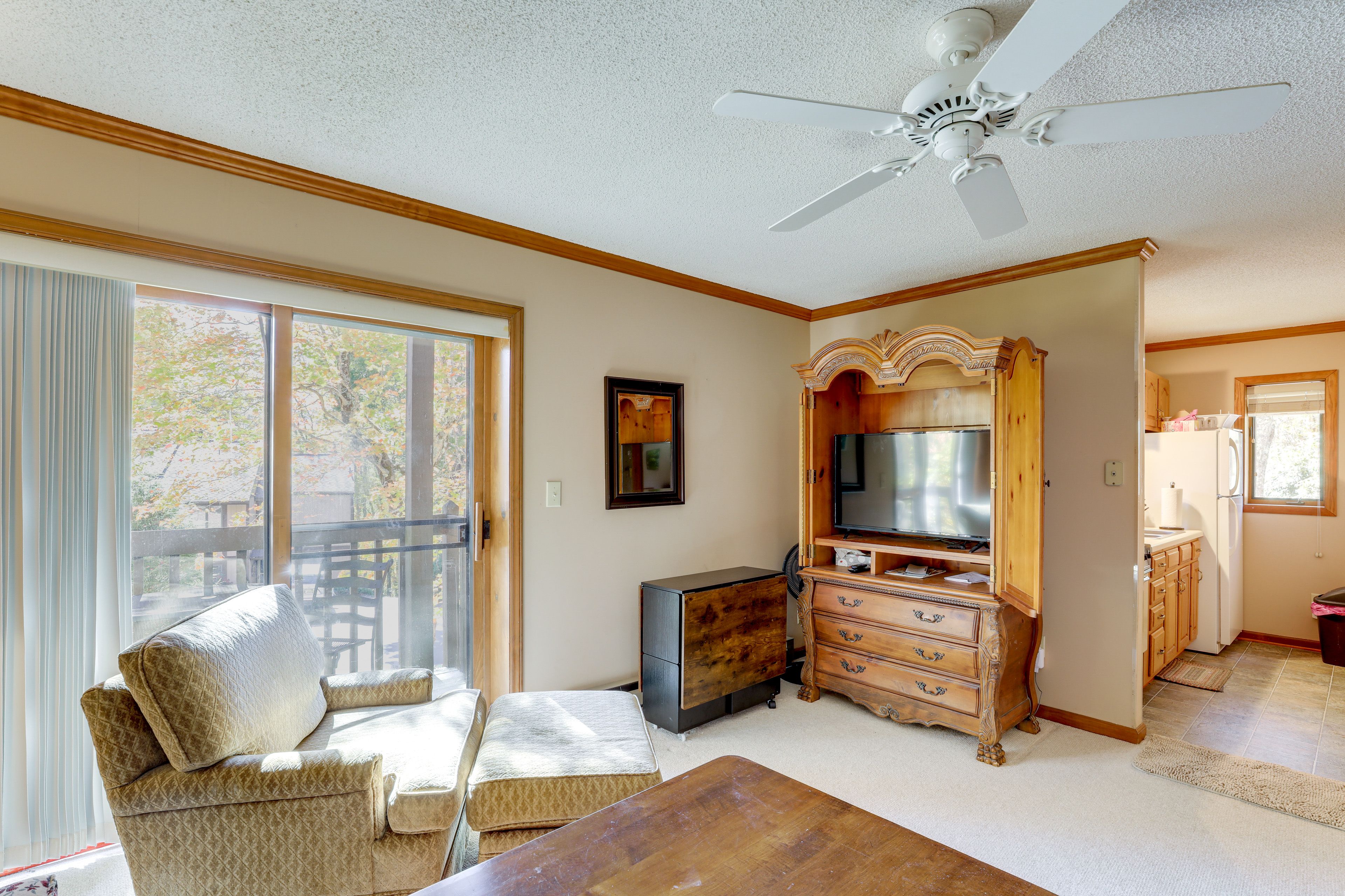 Living Room | Balcony Access | Smart TV