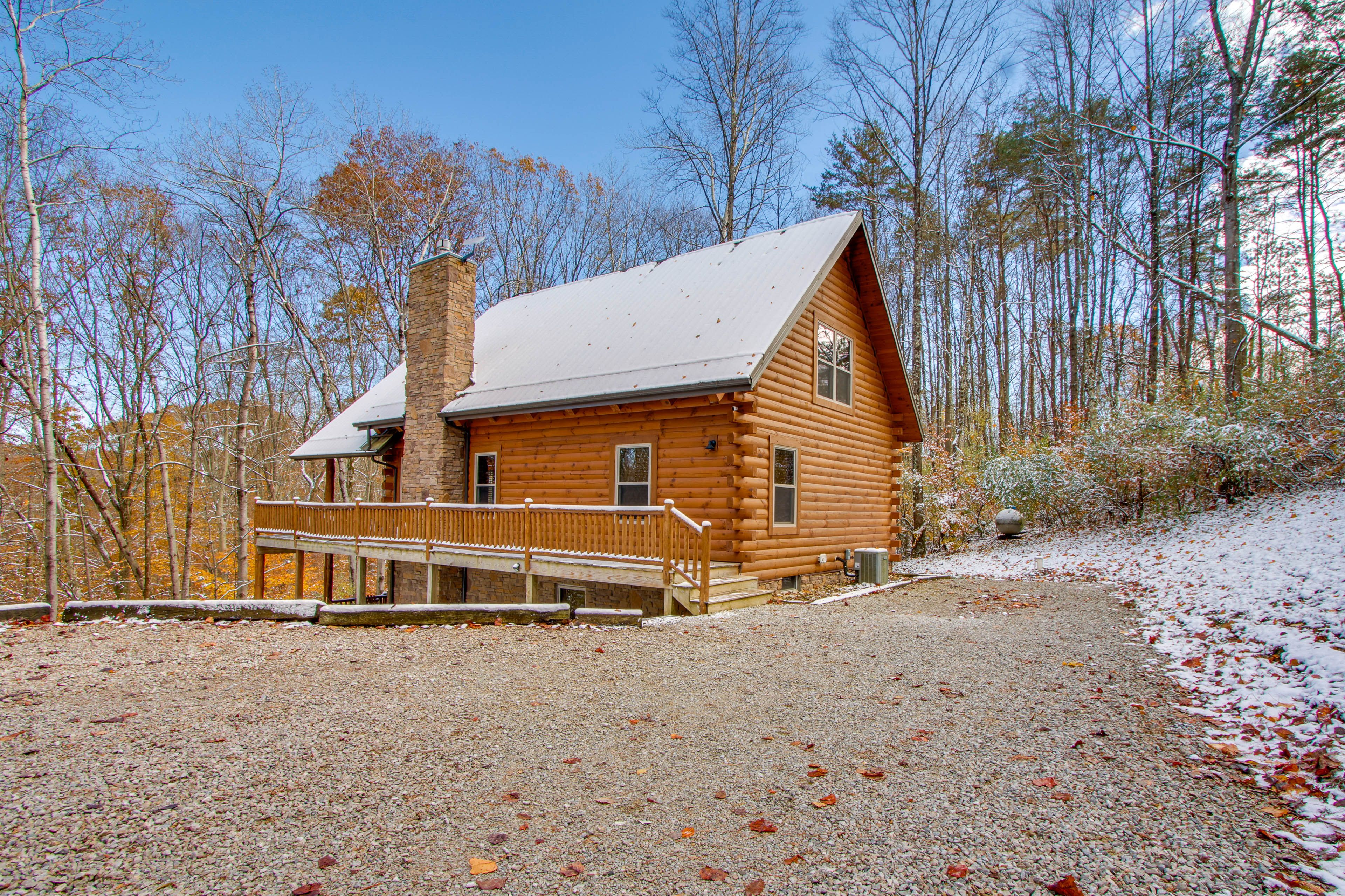 Parking | Driveway (4 Vehicles) | 4WD Recommended