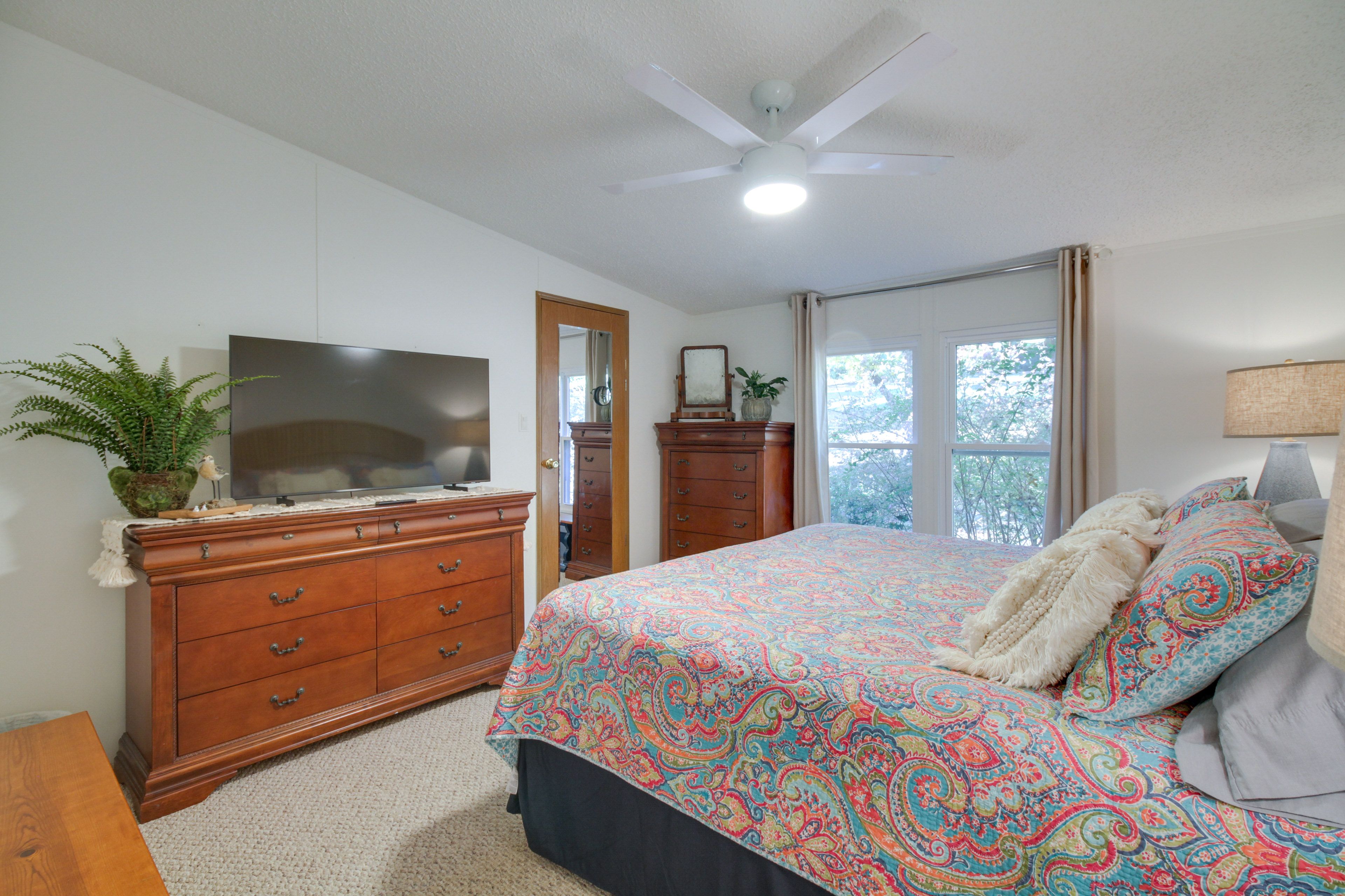 Bedroom 2 | King Bed