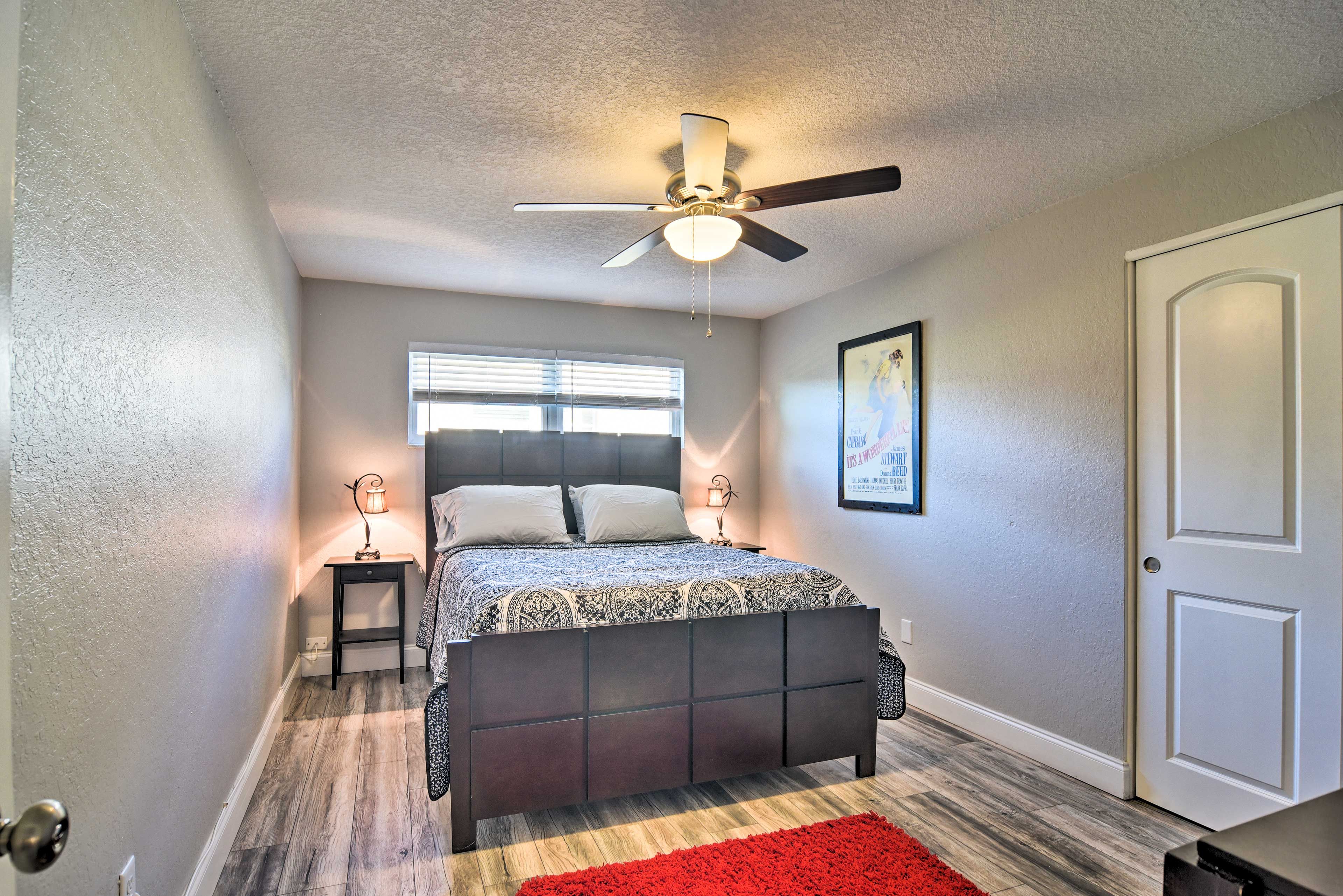 Bedroom 4 | Queen Bed | Smart TV