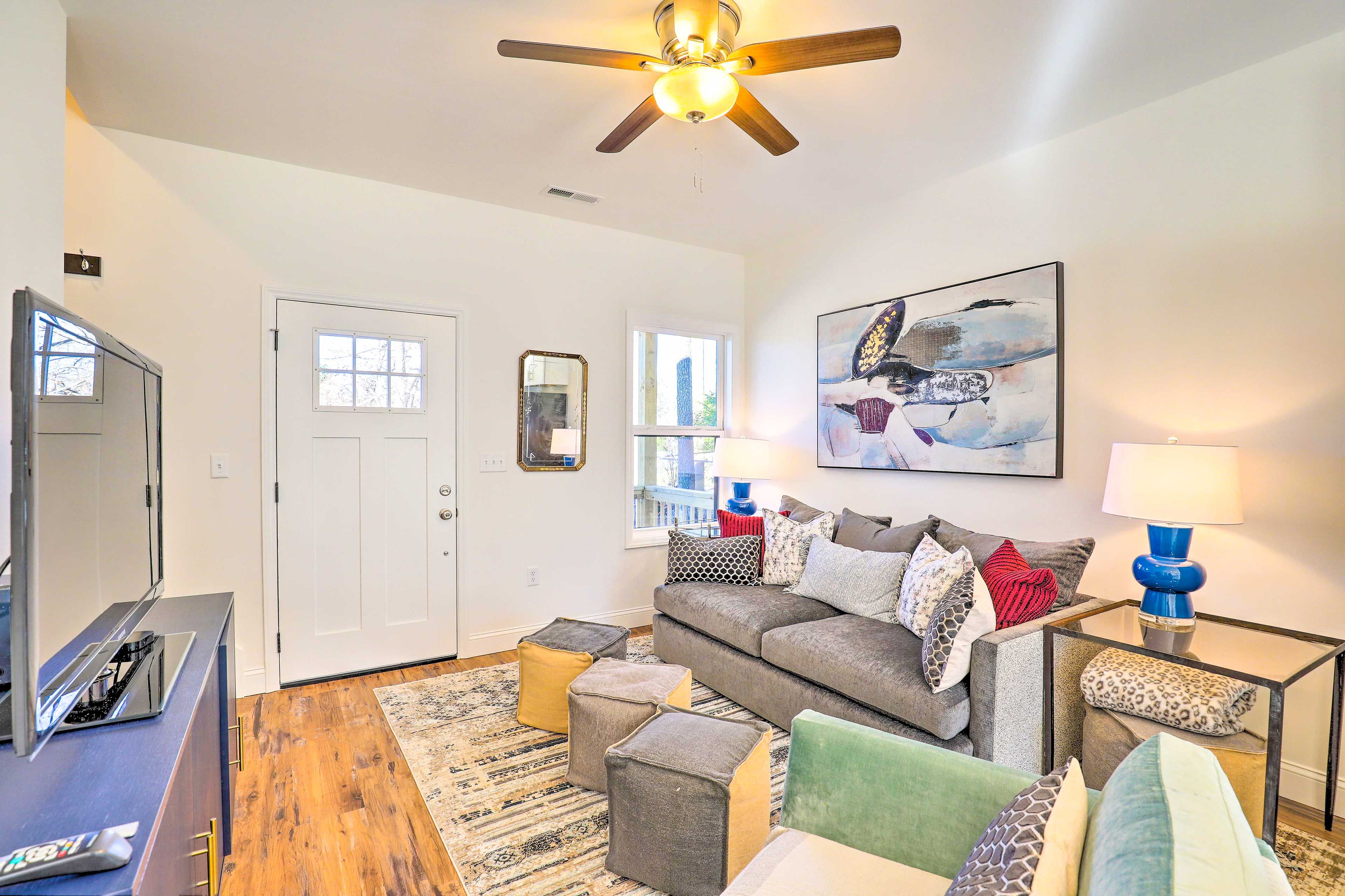 Living Room | Free WiFi