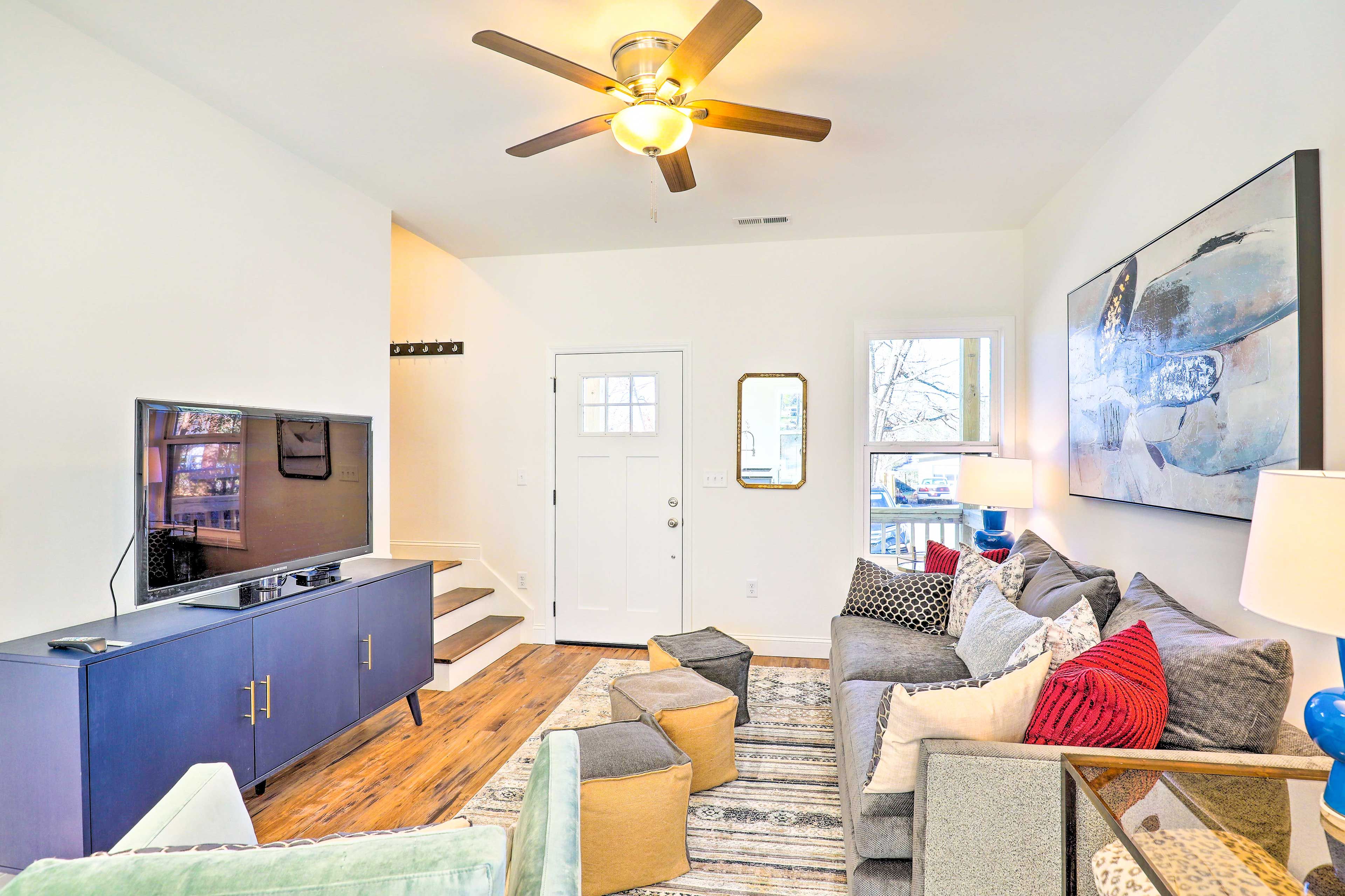Living Room | Smart TV