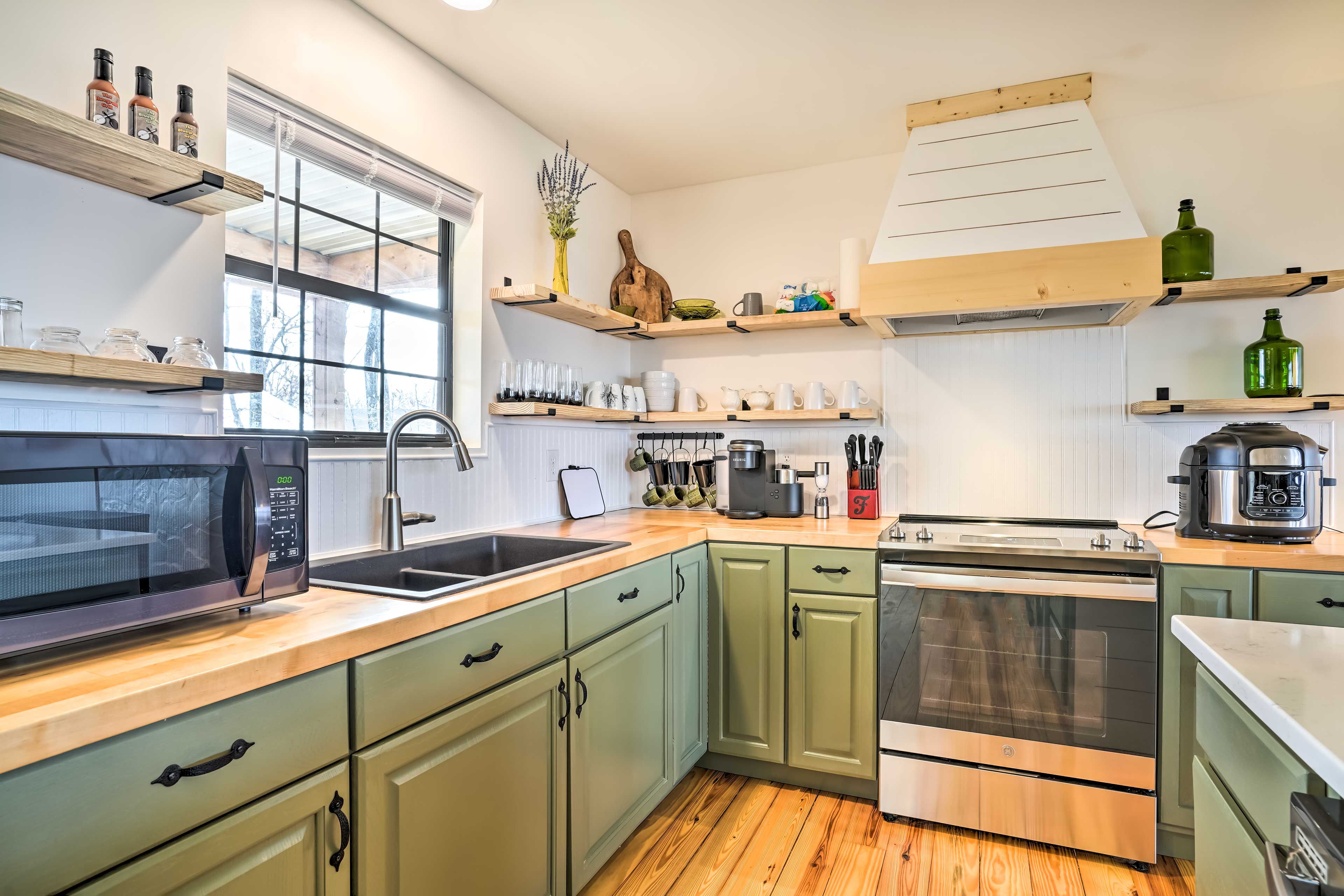 Kitchen | Coffee Maker & Grinder | Blender | Crock-Pot