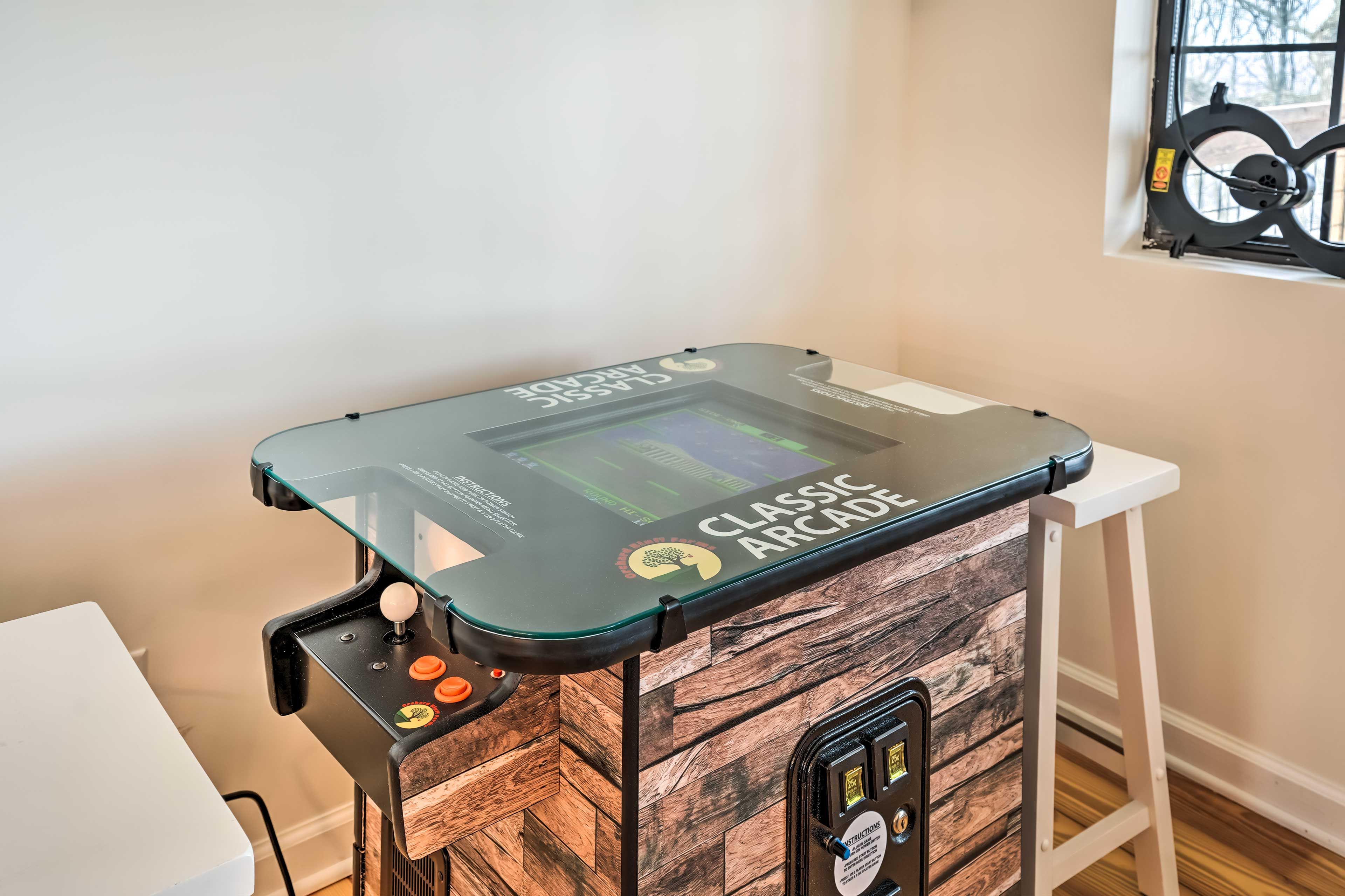 Living Room | Arcade Game