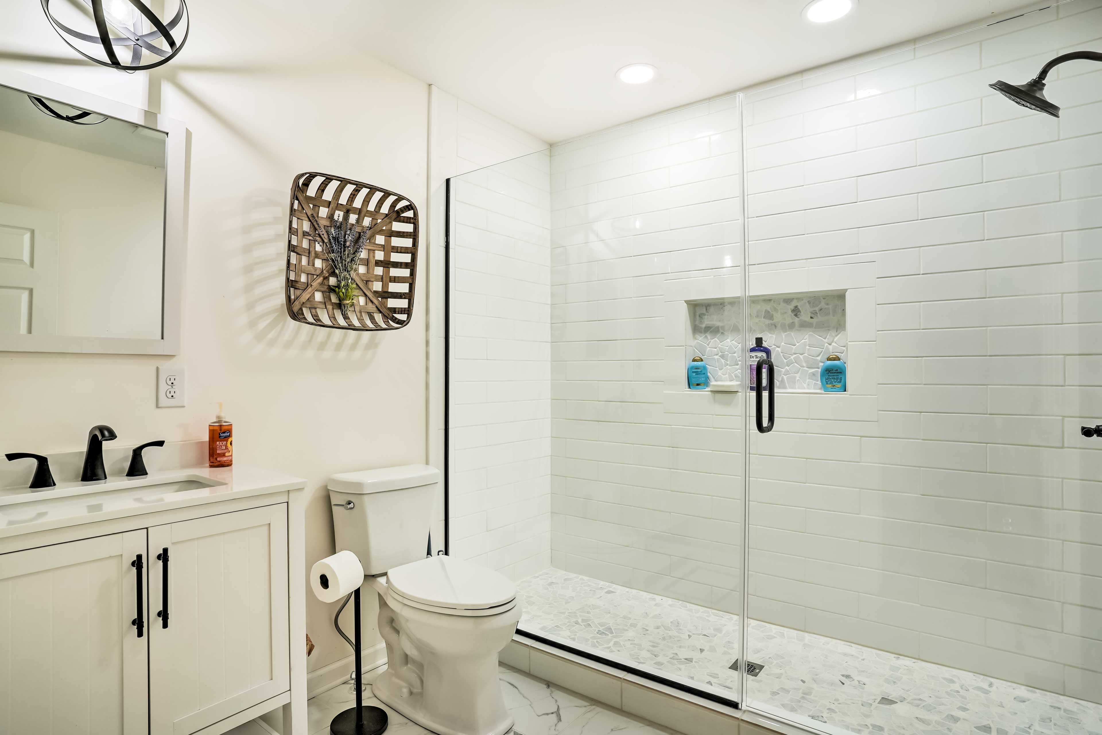 Bathroom | Towels Provided | Complimentary Toiletries | Hair Dryer