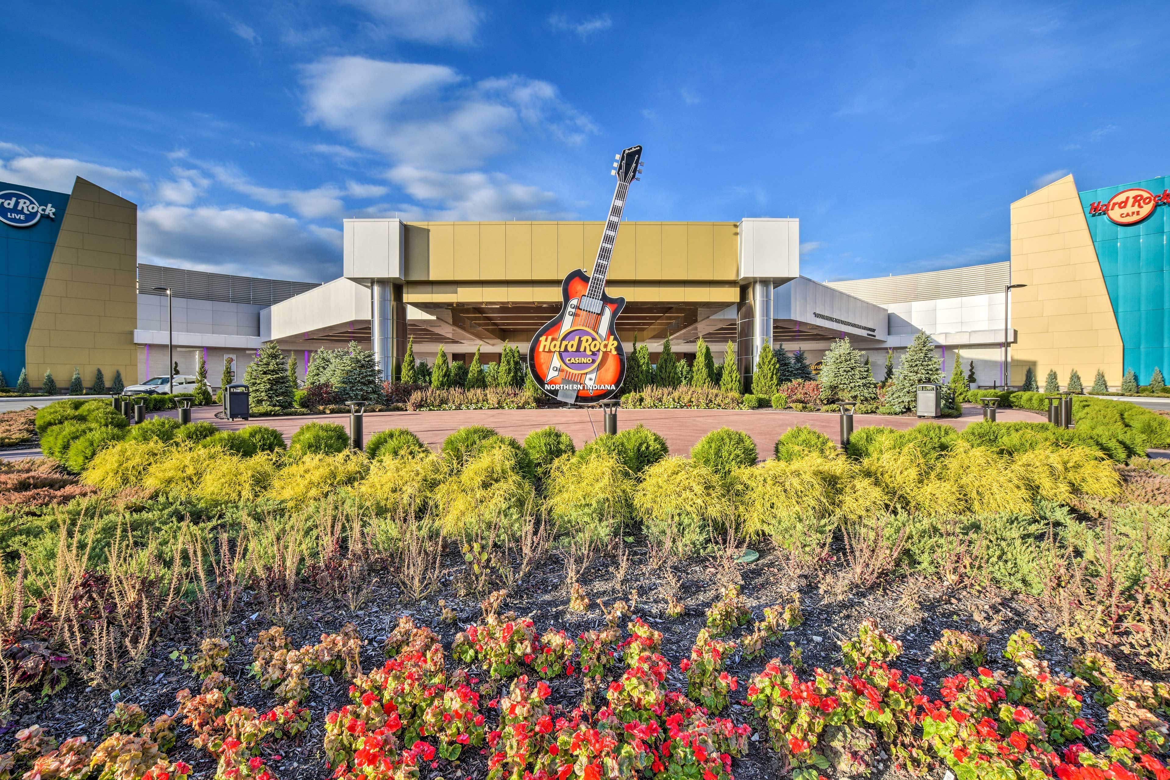 Hard Rock Casino (2.6 miles)