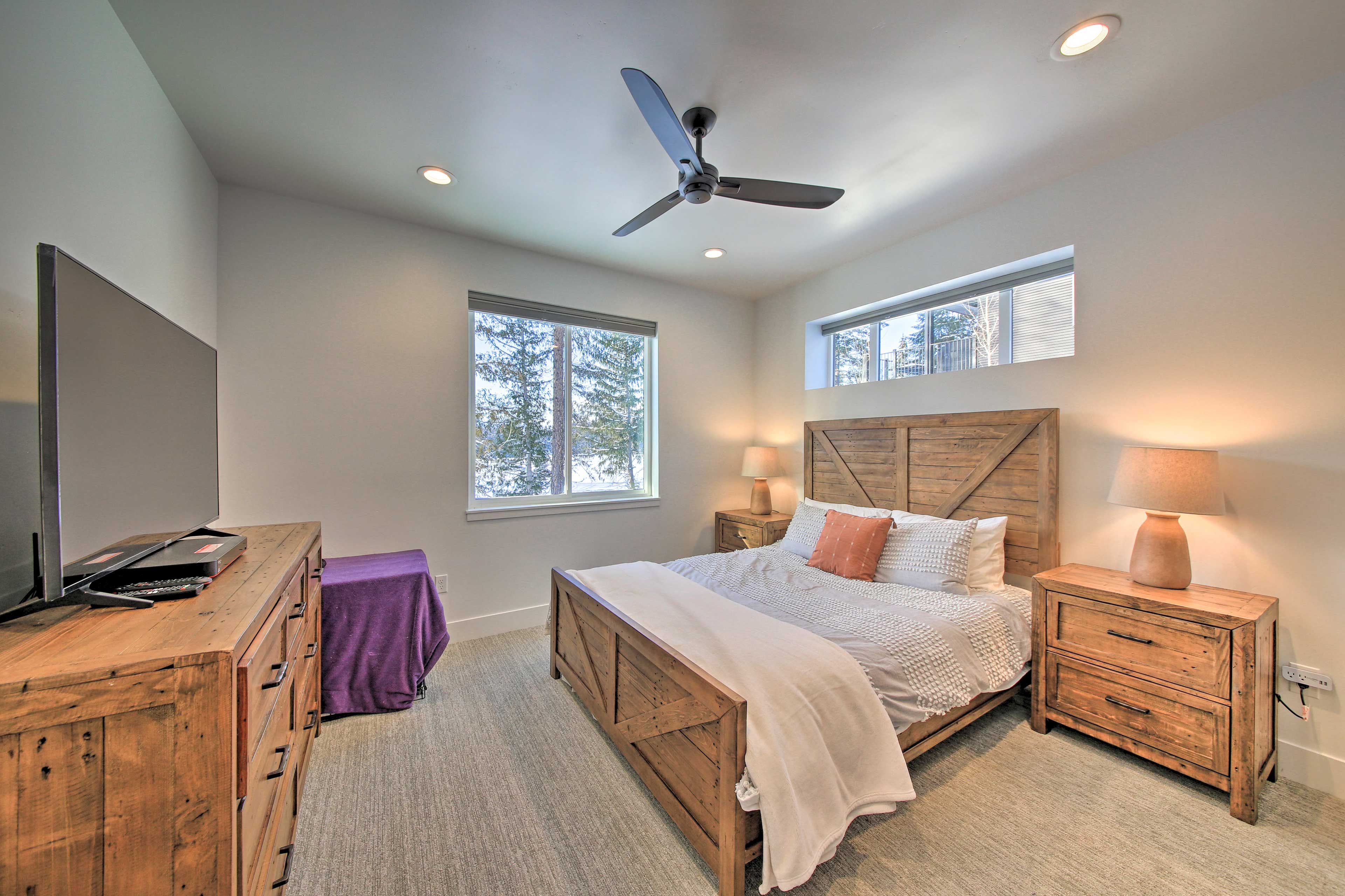 Bedroom 2 | Queen Bed | 2nd Floor