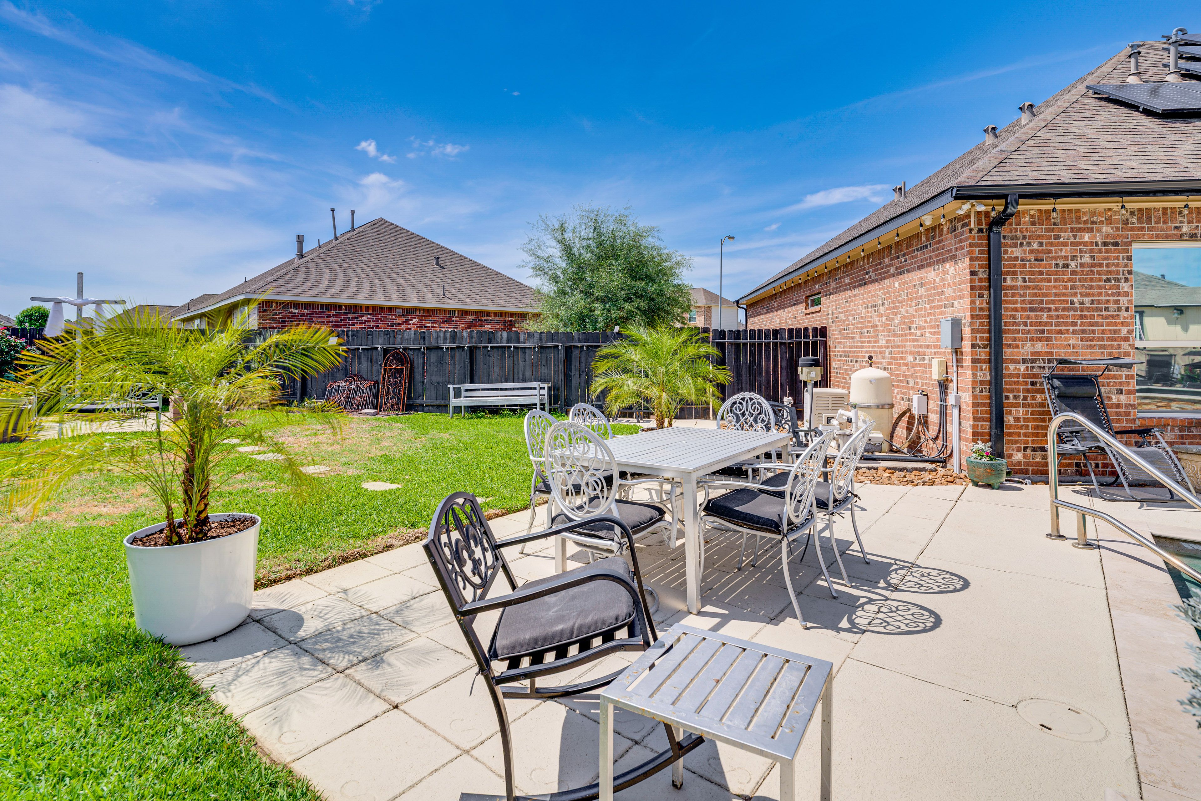 Outdoor Dining Area