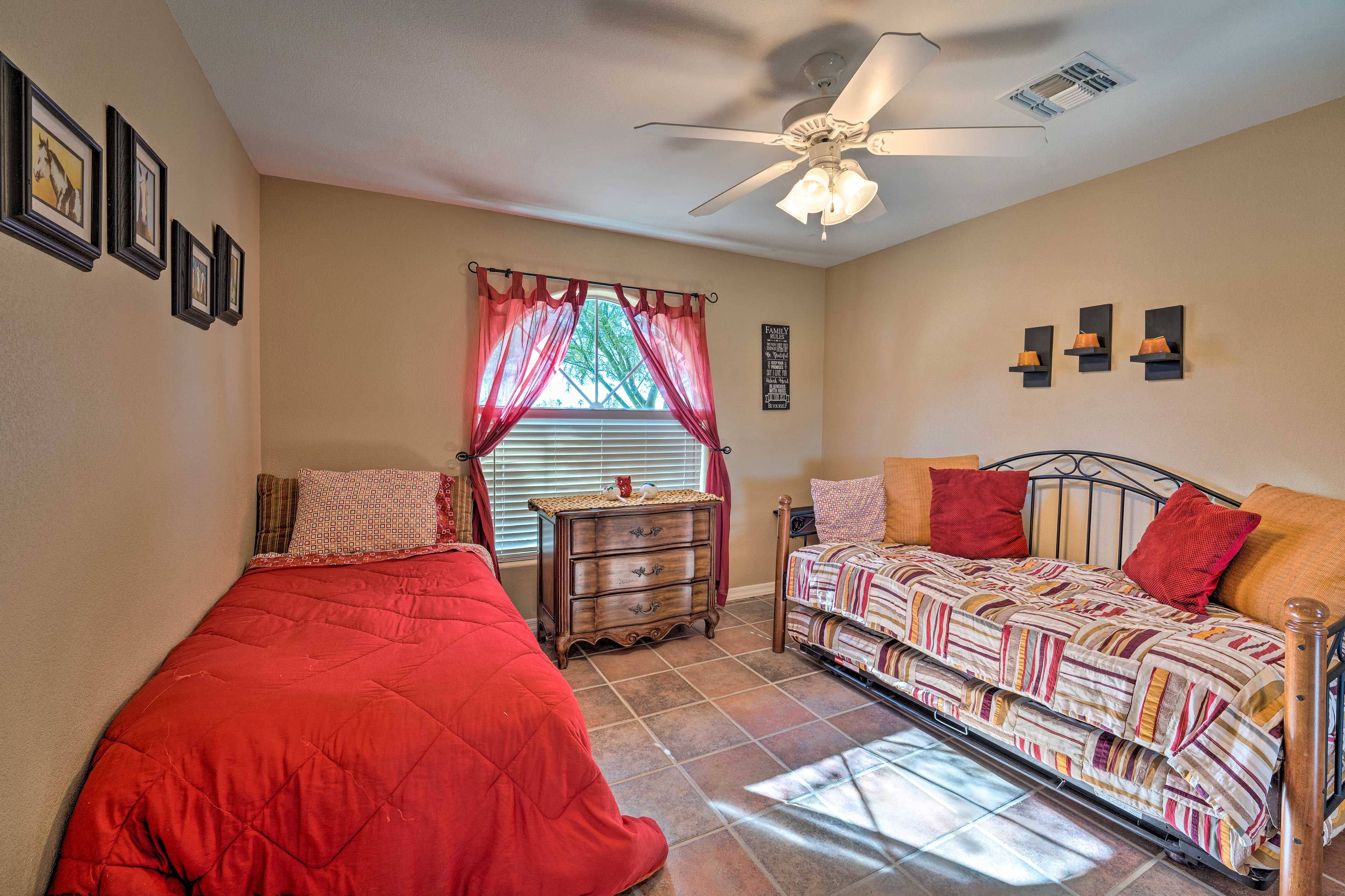 Bedroom 3 | Twin Bed | Twin Daybed w/ Twin Trundle (Convertible to King)