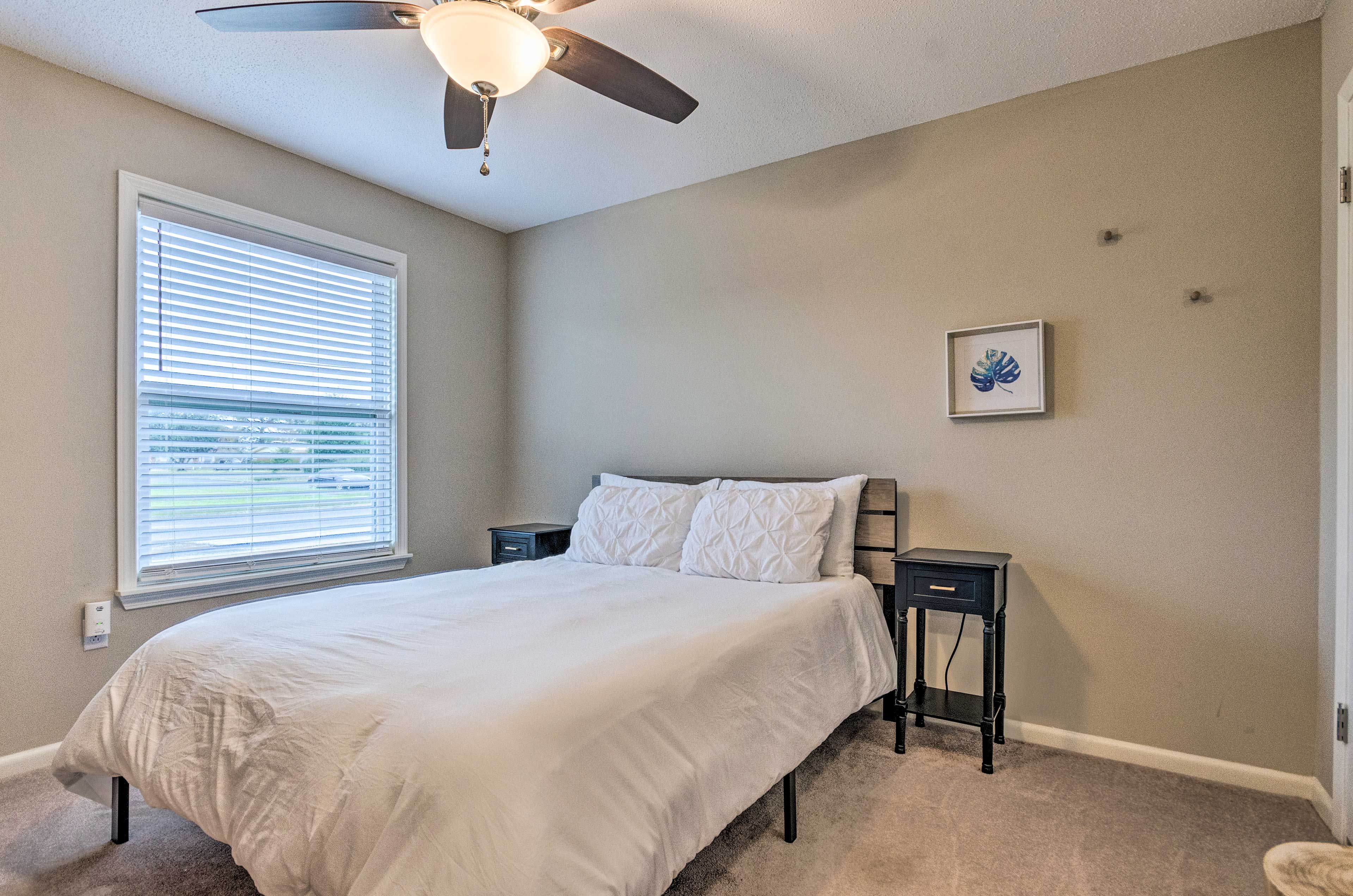 Bedroom 3 | Queen Bed