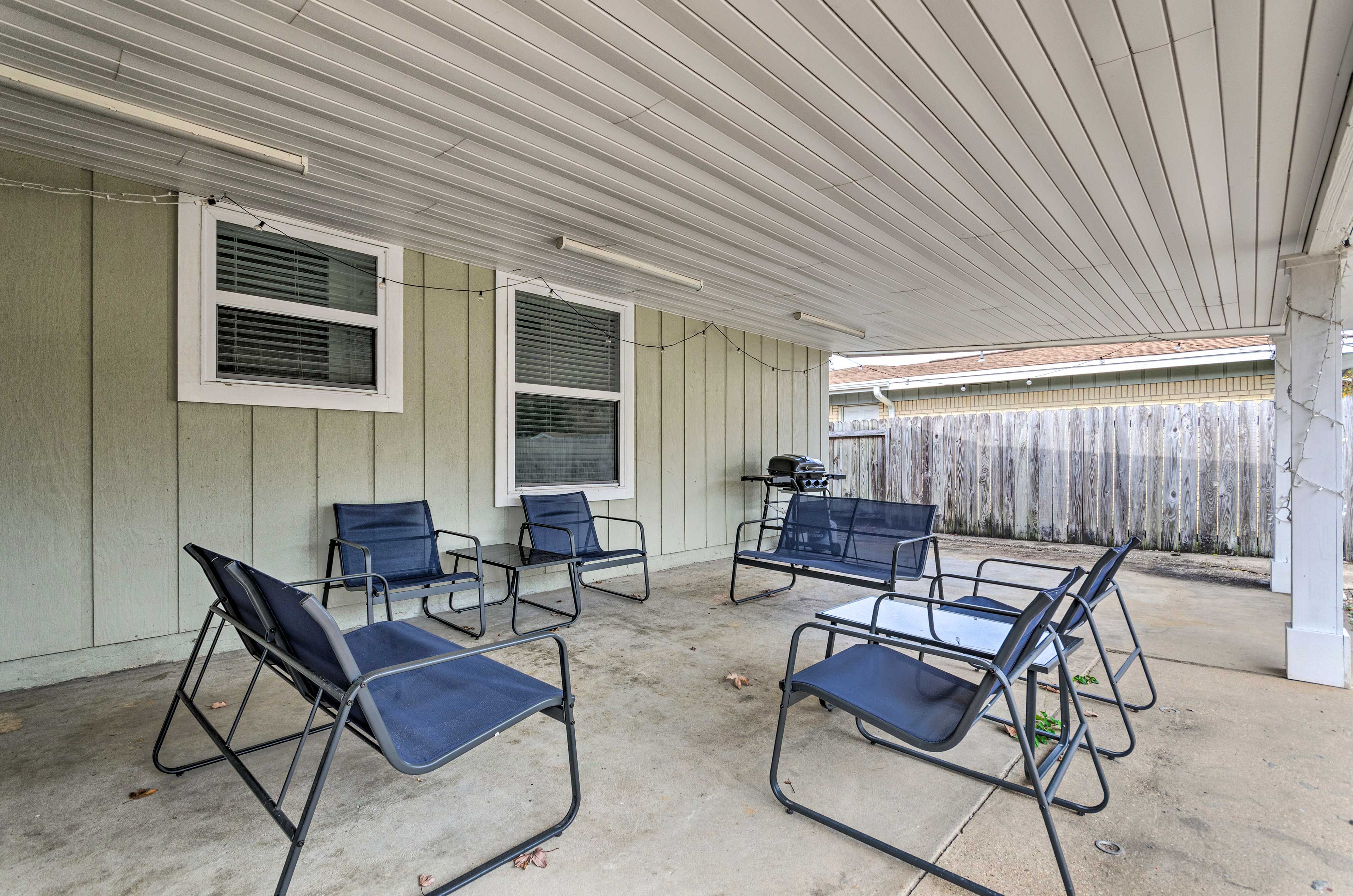 Private Patio | Gas Grill | Fenced Backyard