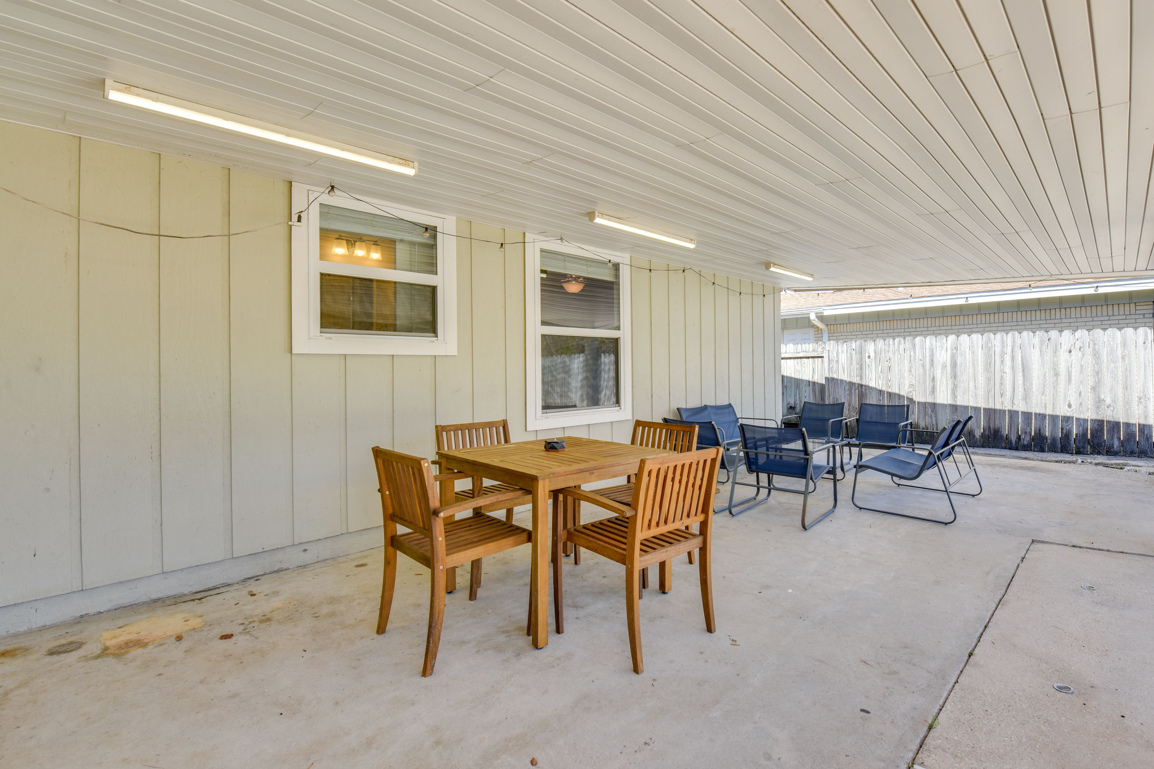 Private Patio | Gas Grill | Fenced Backyard