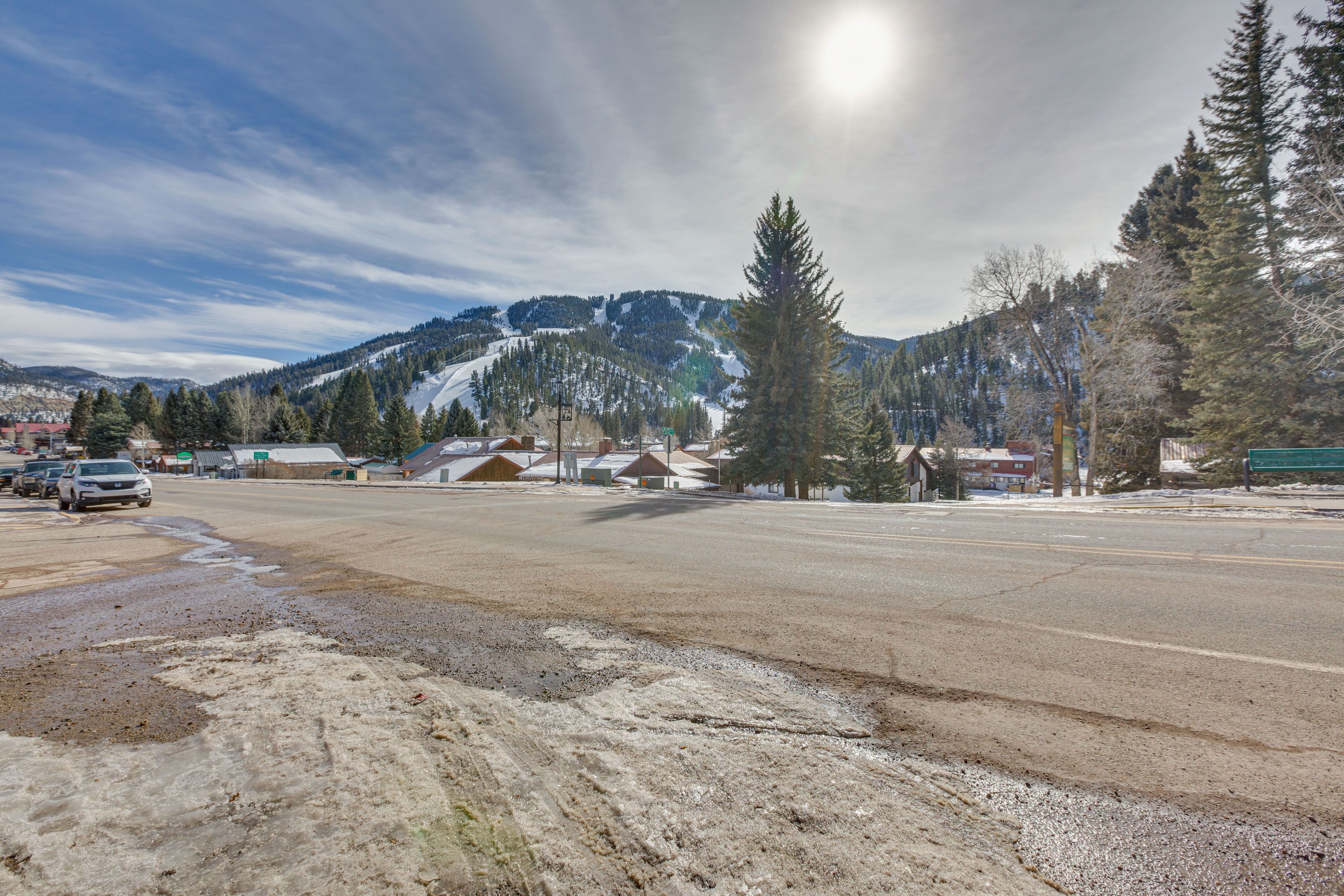 Surrounding Area | Walkable Location