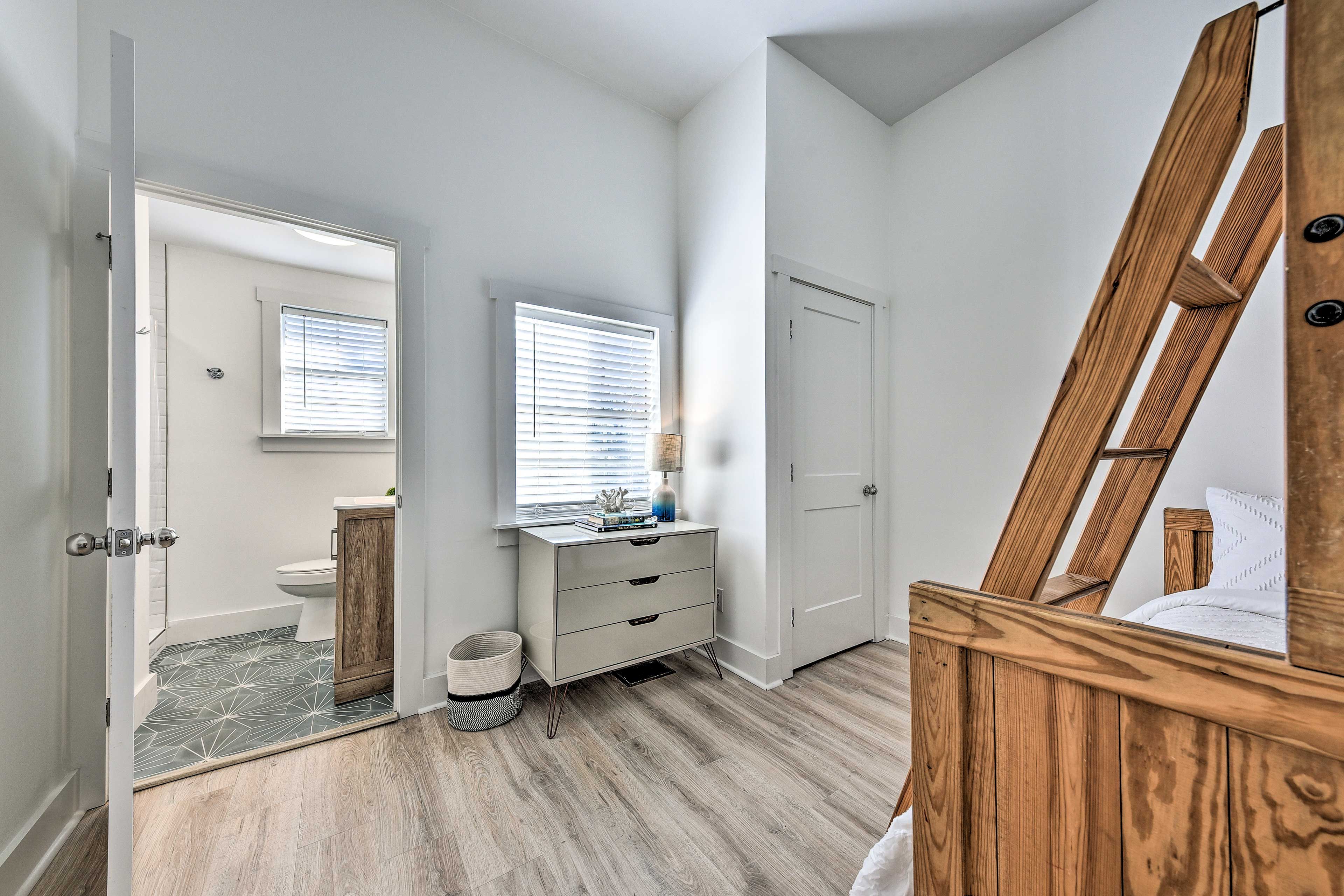 Bedroom 3 | En-Suite Bathroom