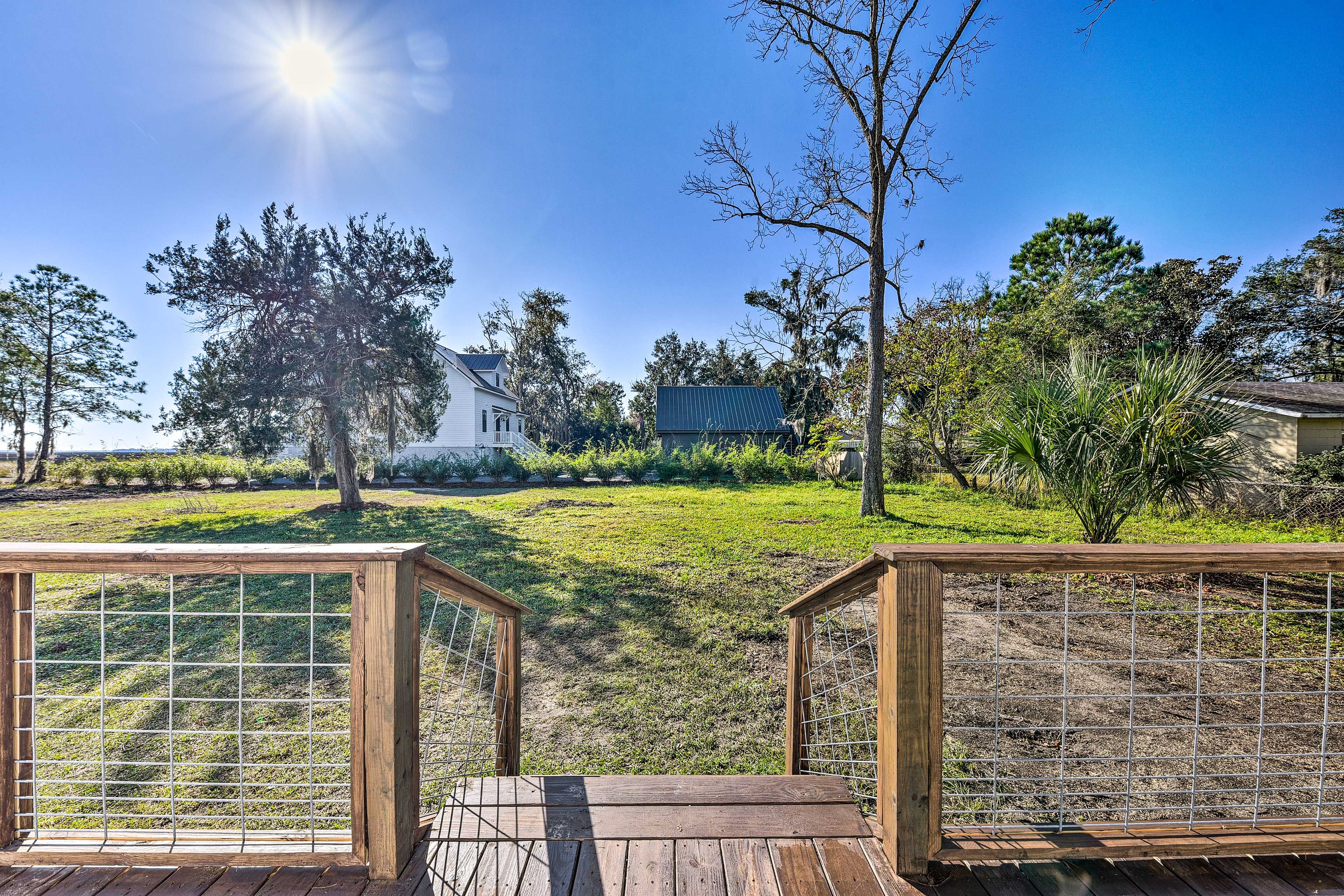 Private Deck | Backyard