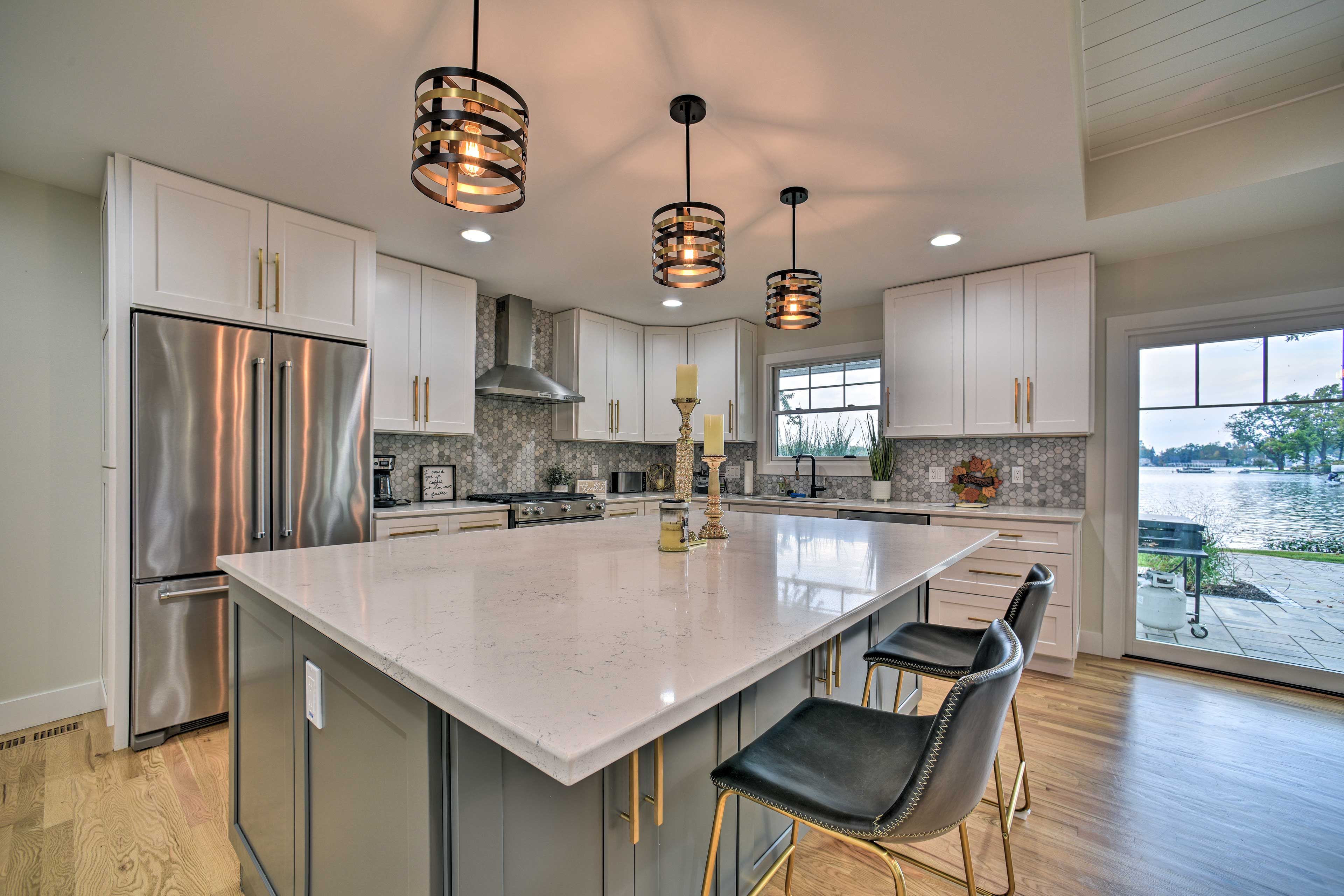 Kitchen | Fully Equipped | Cooking Basics | Coffee Maker | Toaster