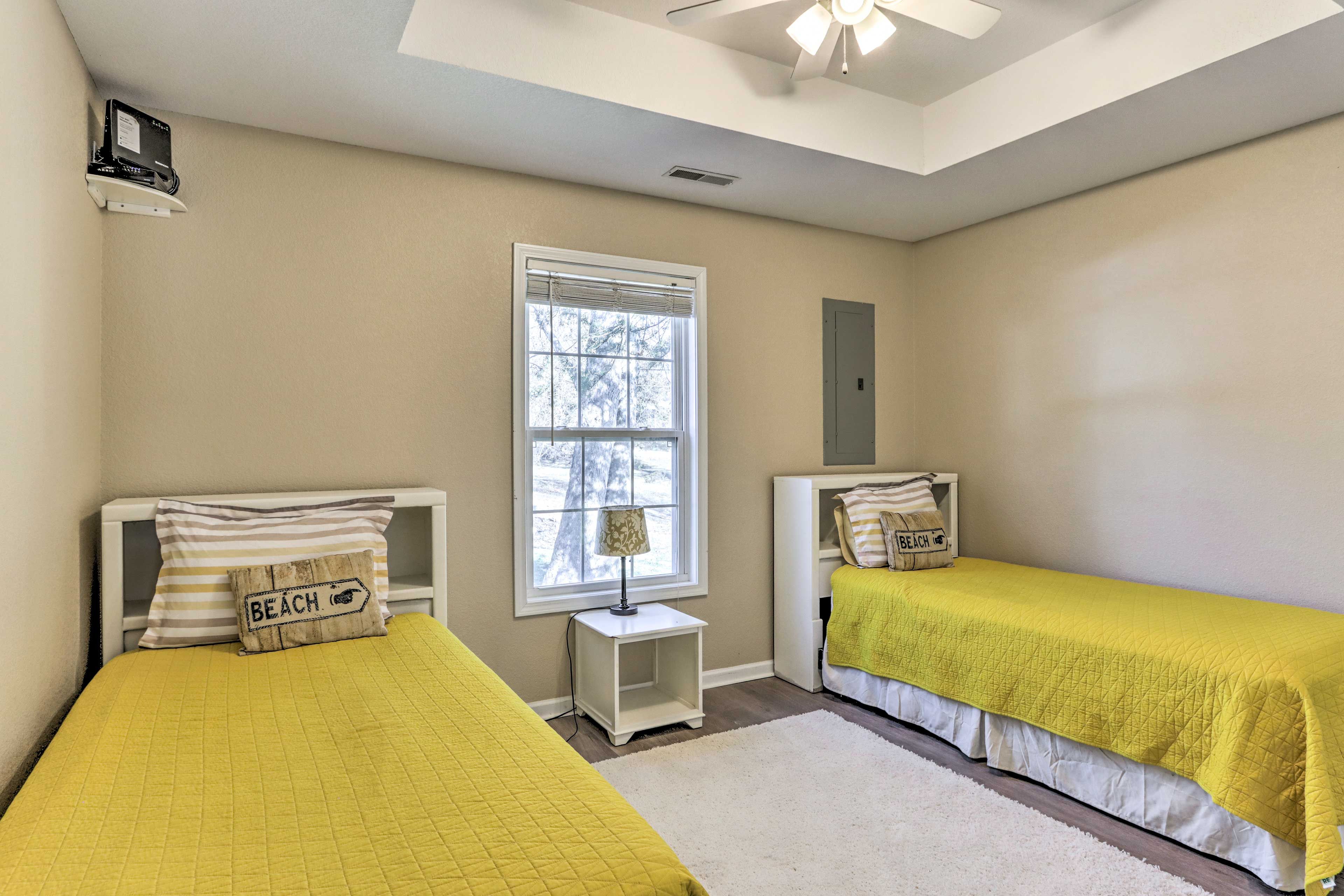 Bedroom 4 | 2 Twin Beds | 1st Floor