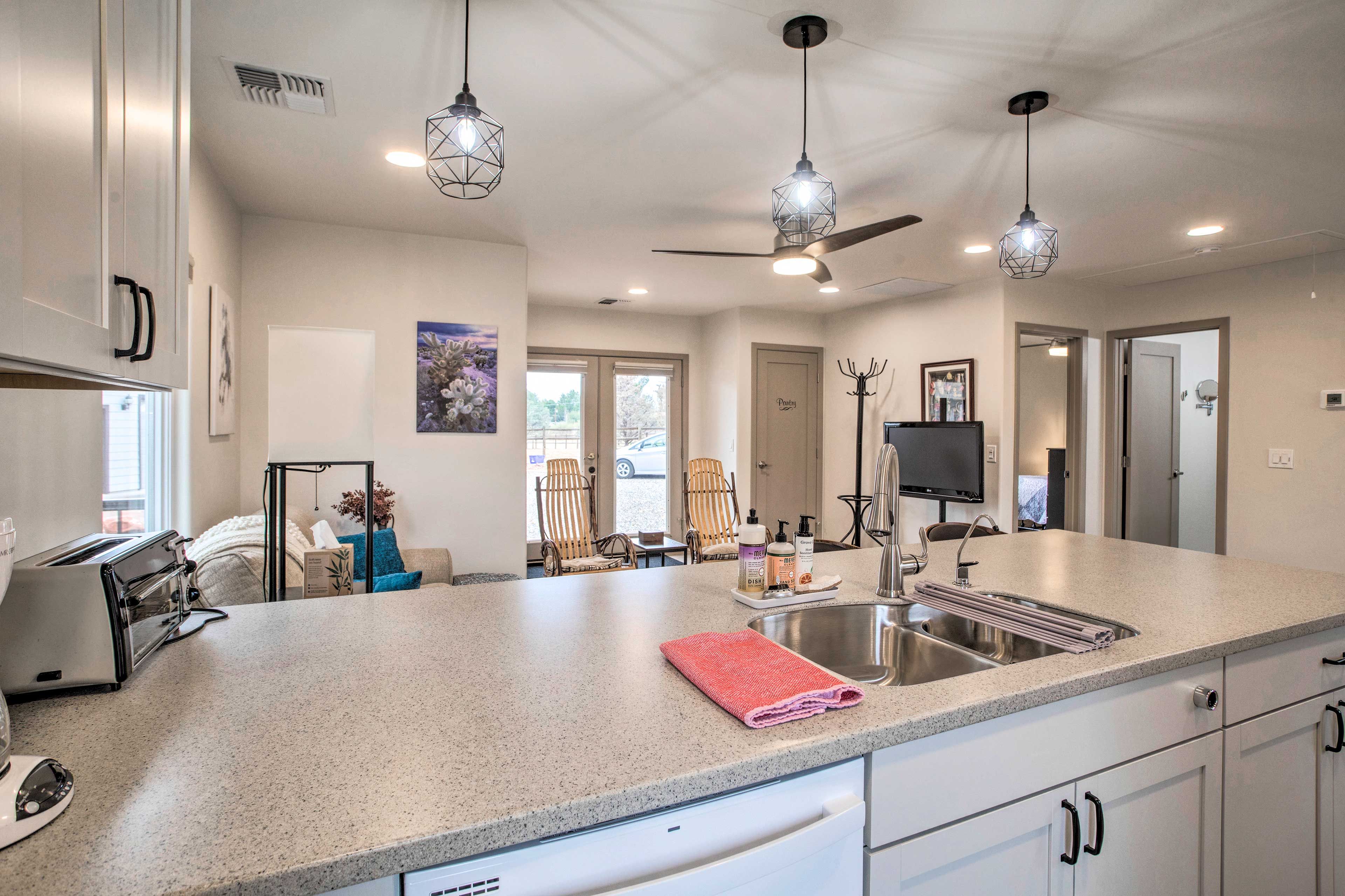 Fully Equipped Kitchen | Microwave