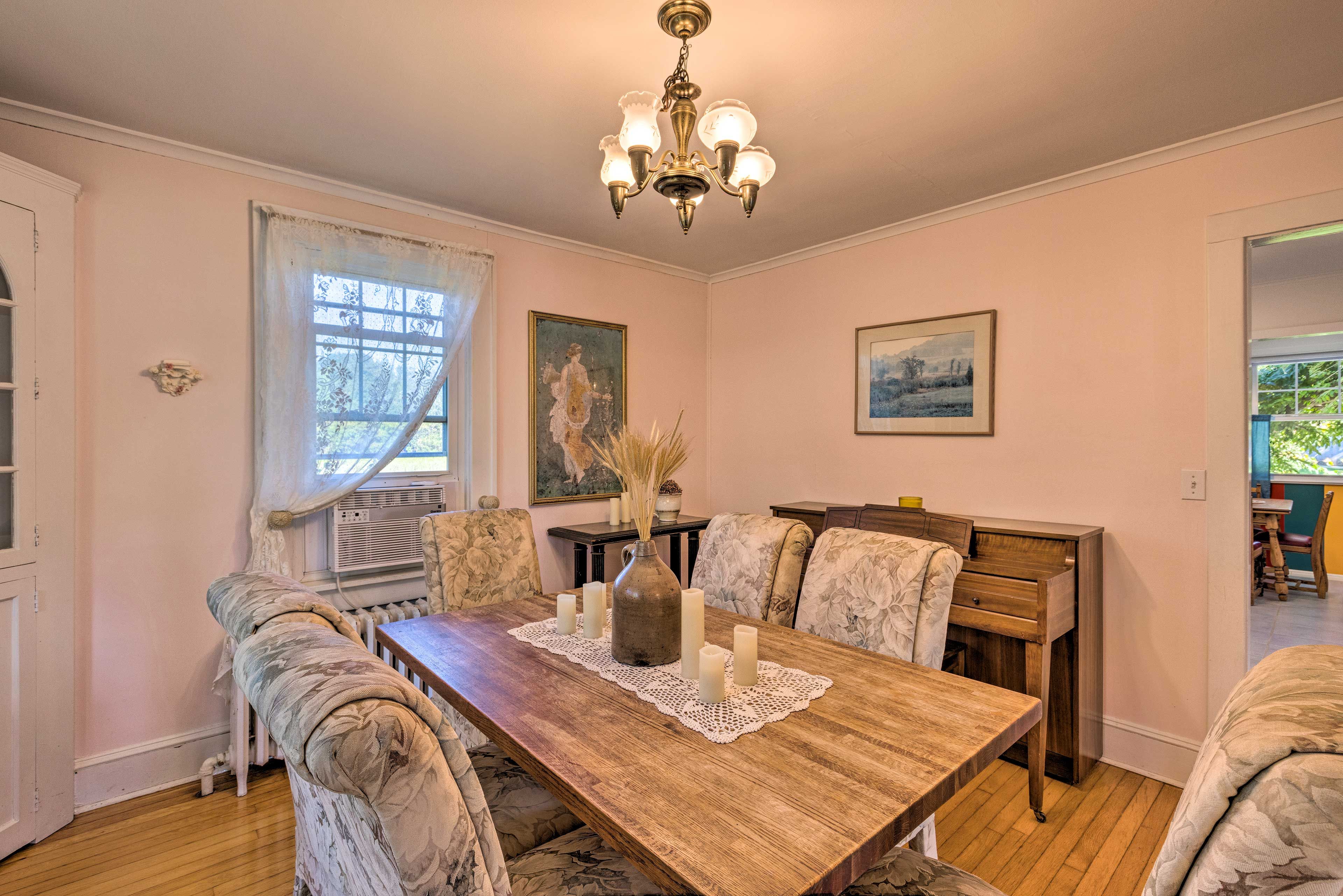 Formal Dining Room | Piano