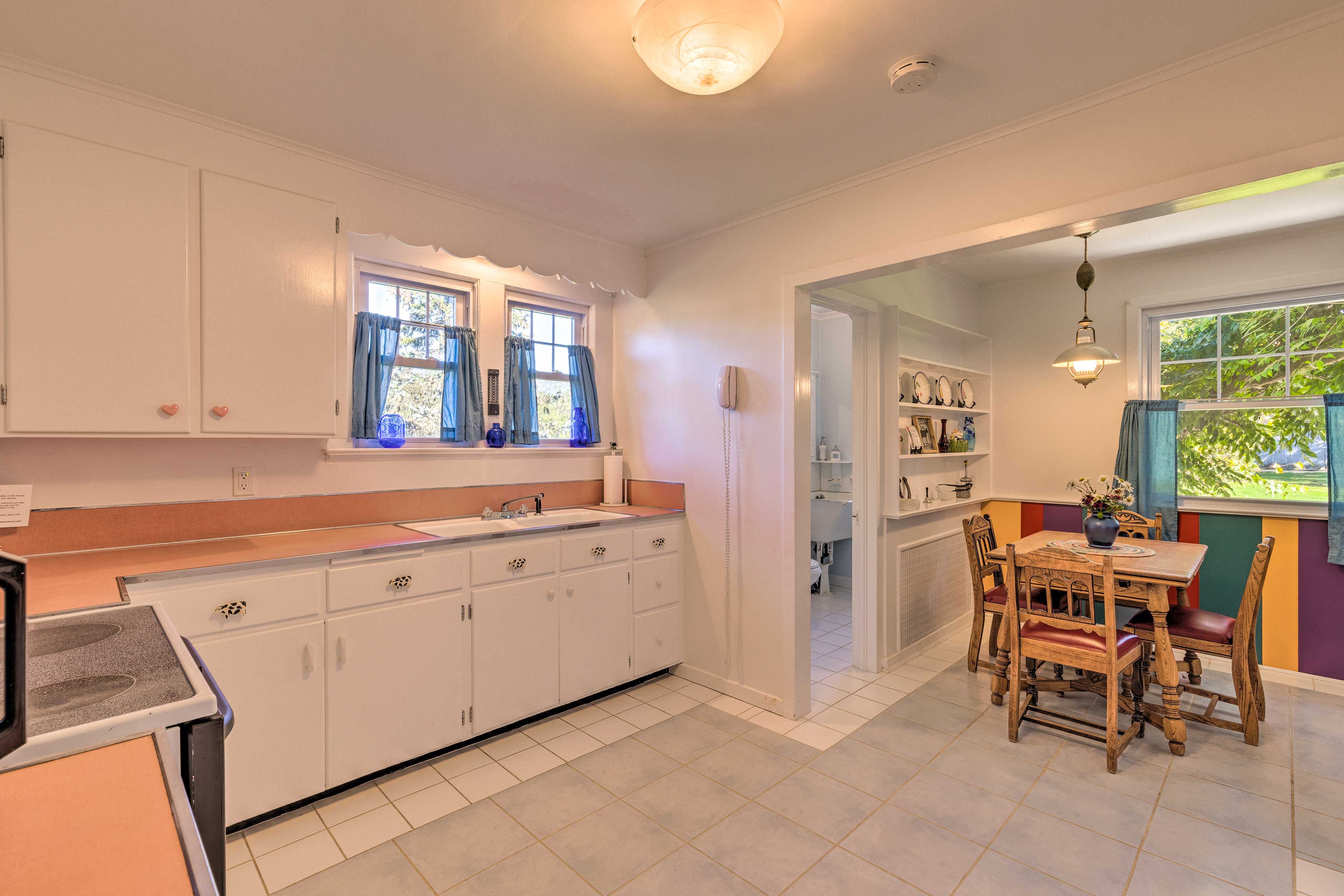 Well-Equipped Kitchen | Cooking Basics Provided