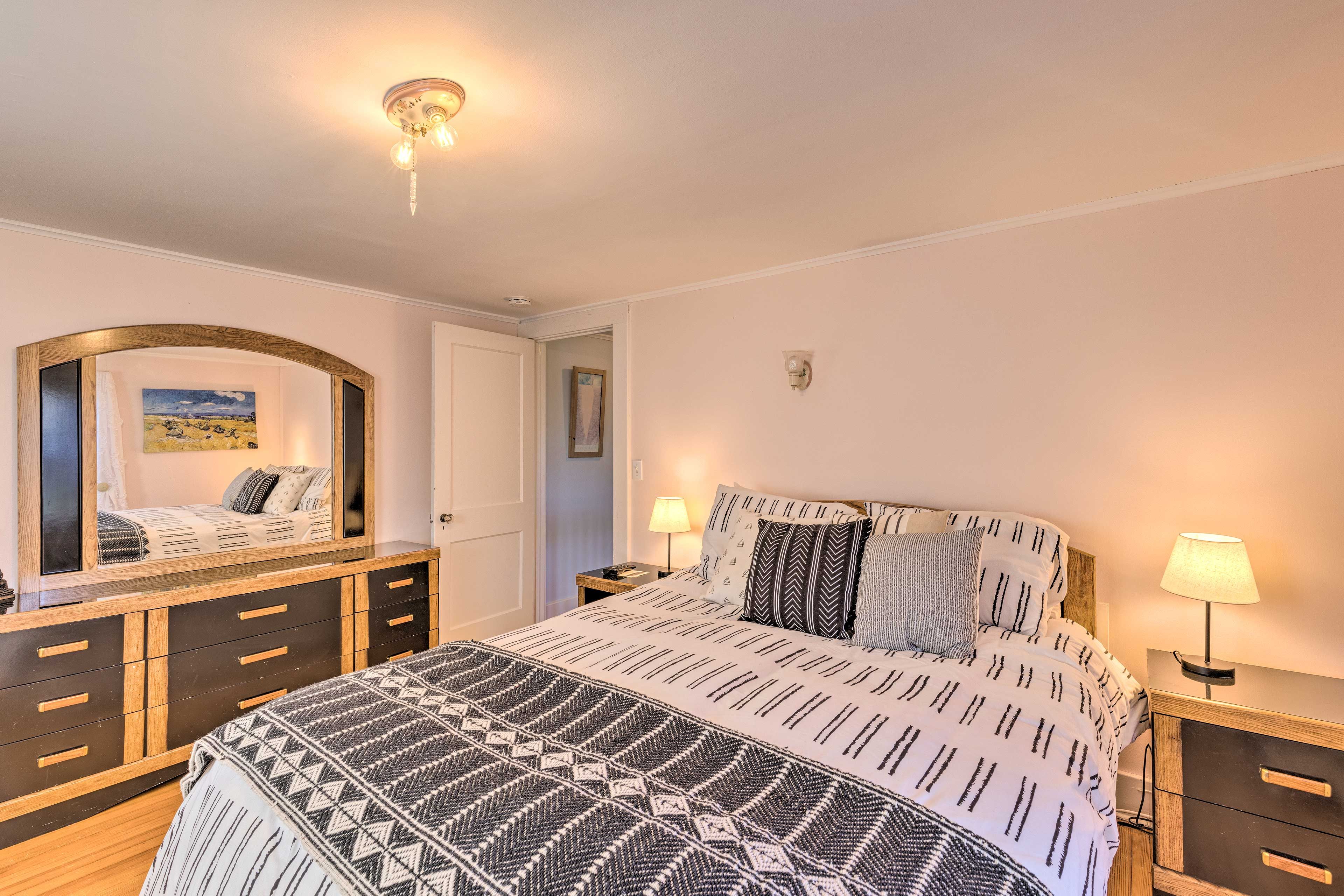 Bedroom 2 | Smart TV