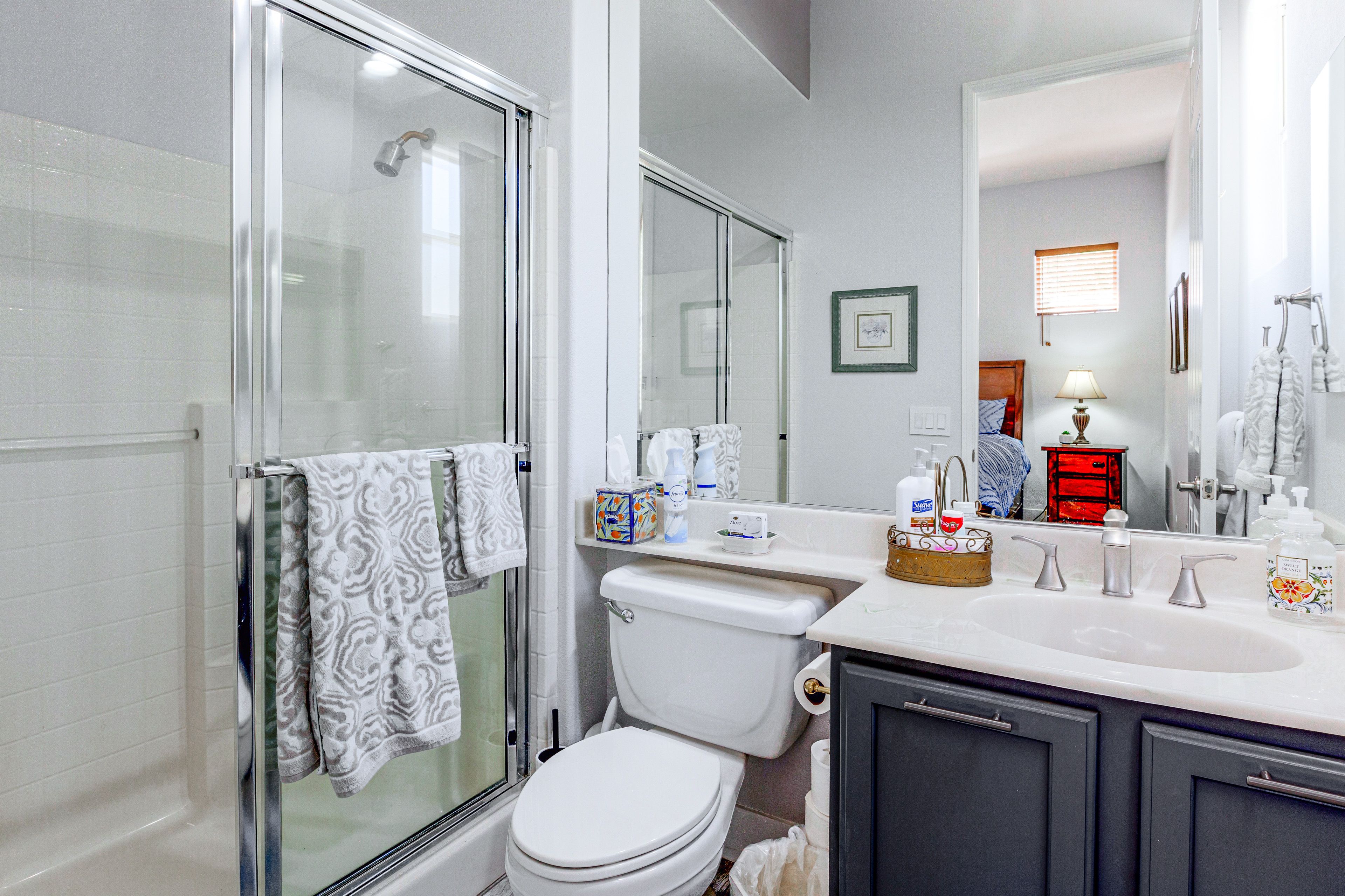 Full Bathroom | Towels & Linens Provided
