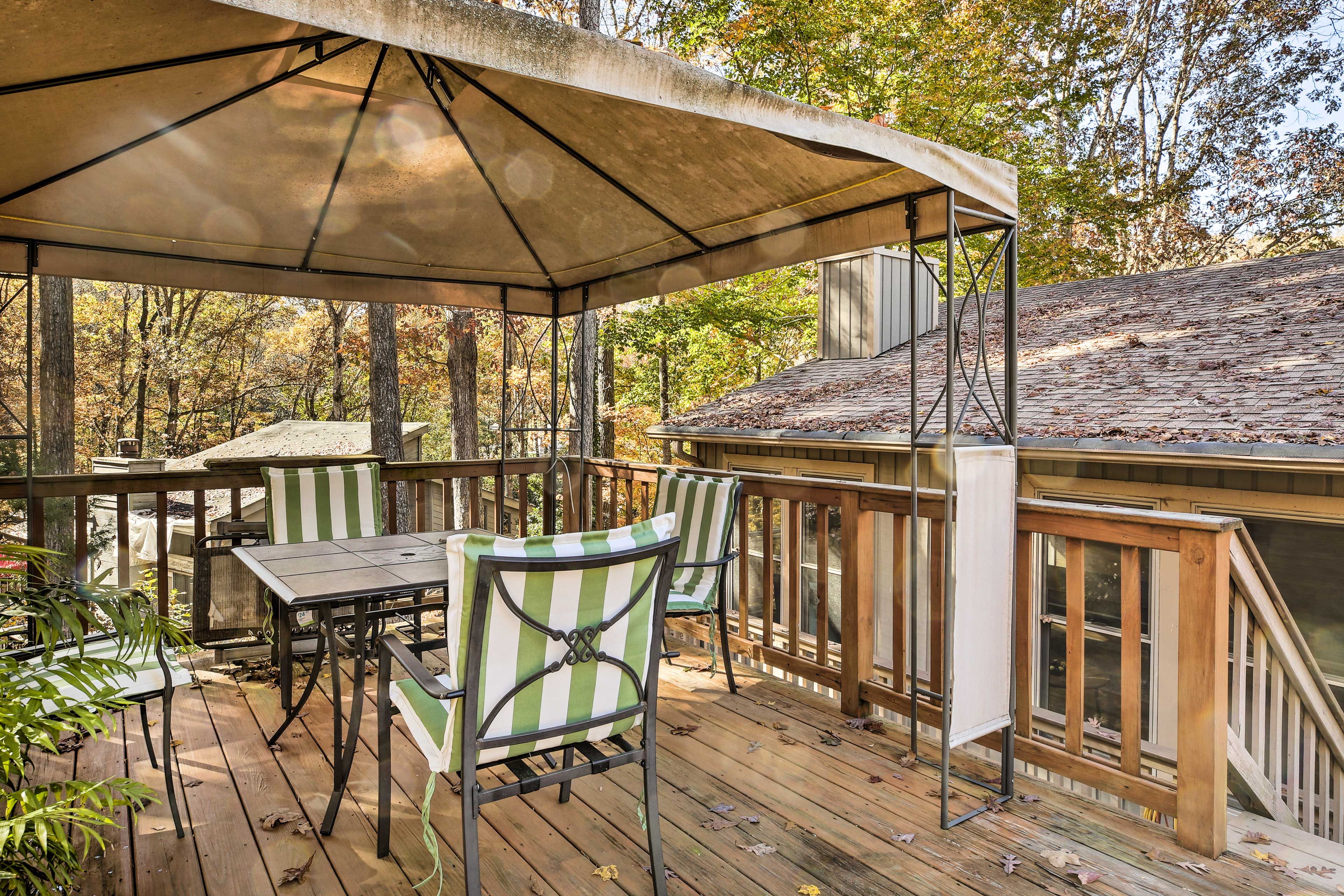 Deck | Gas Grill