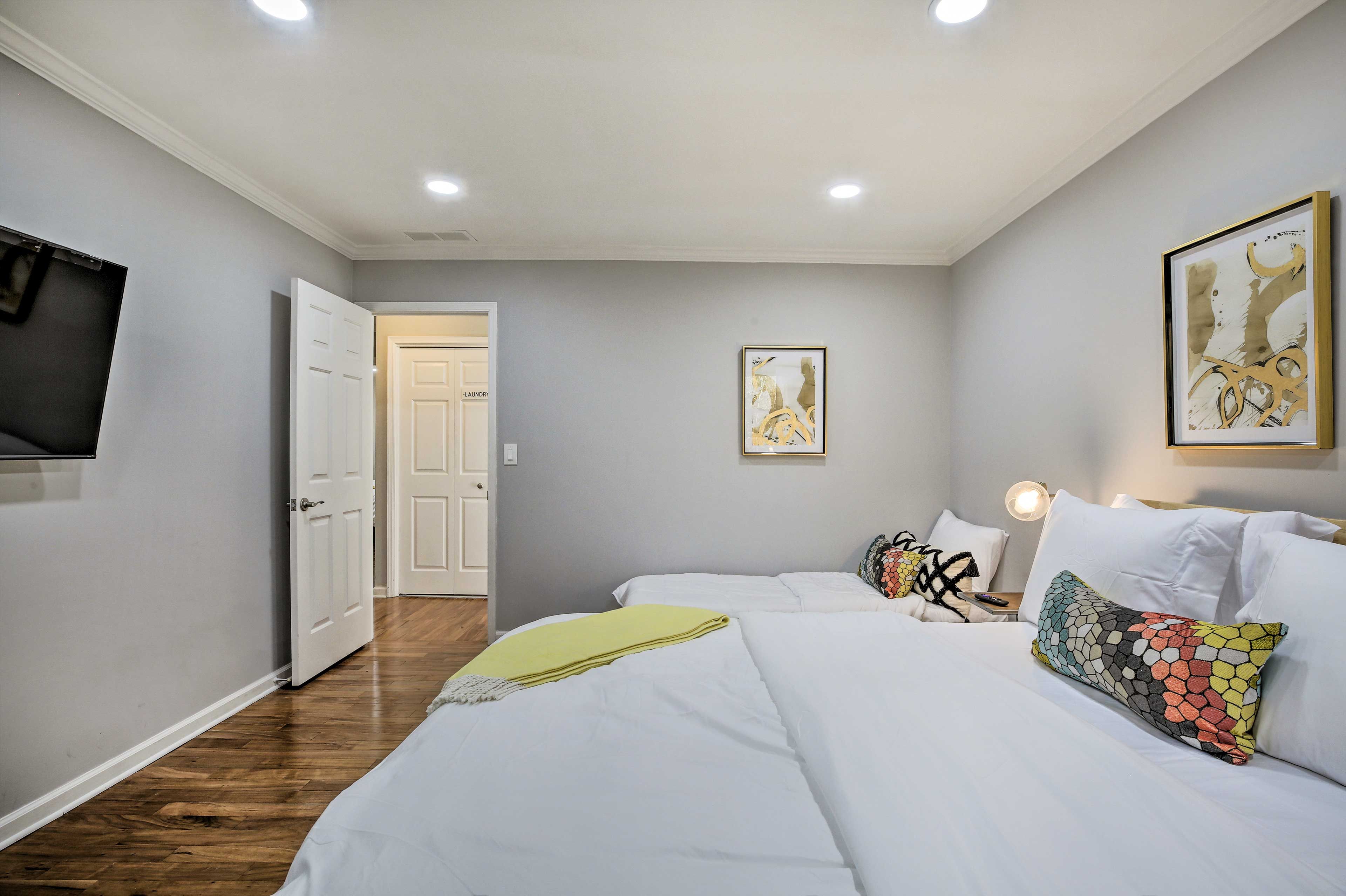 Bedroom 2 | Smart TV