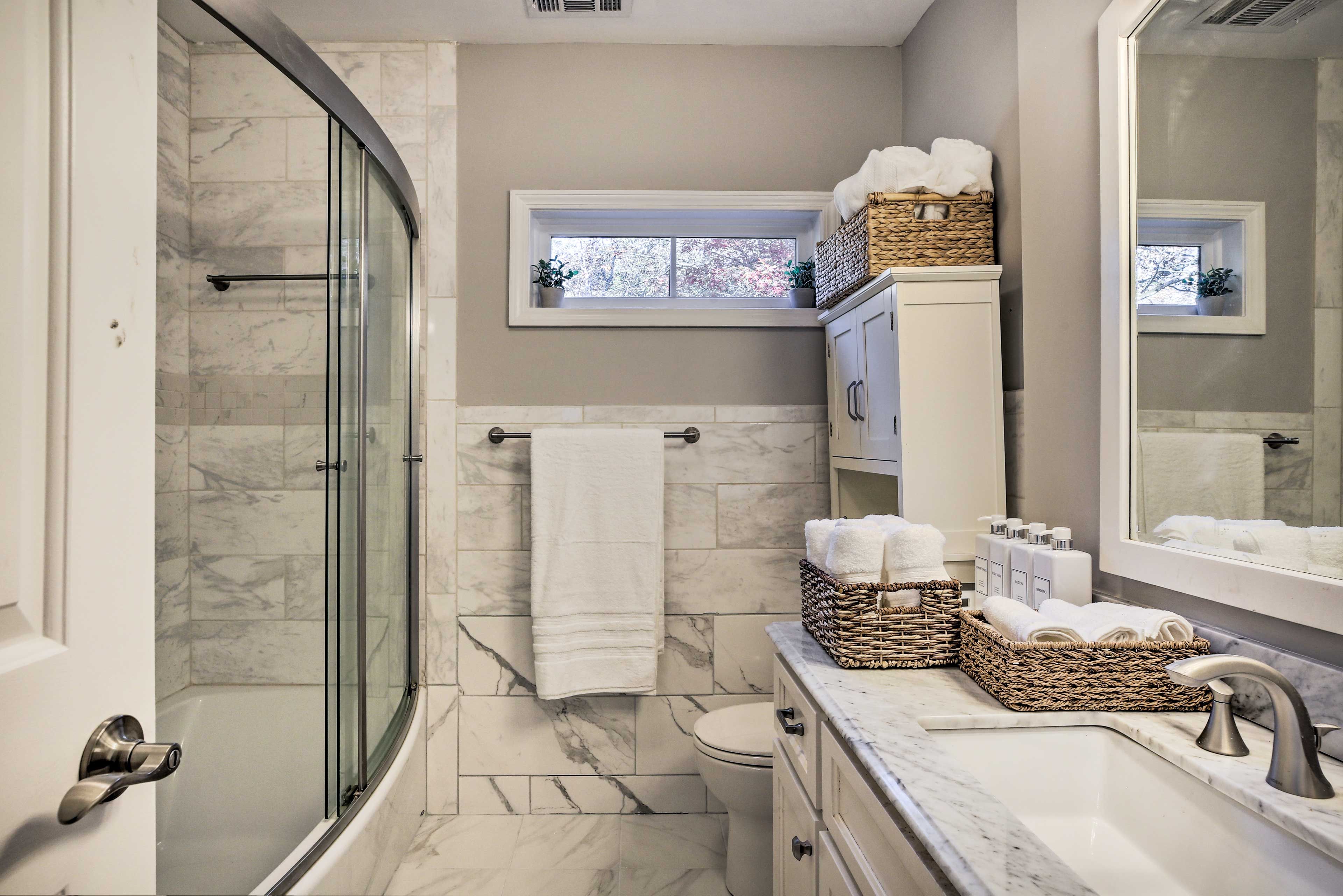 Full Bathroom