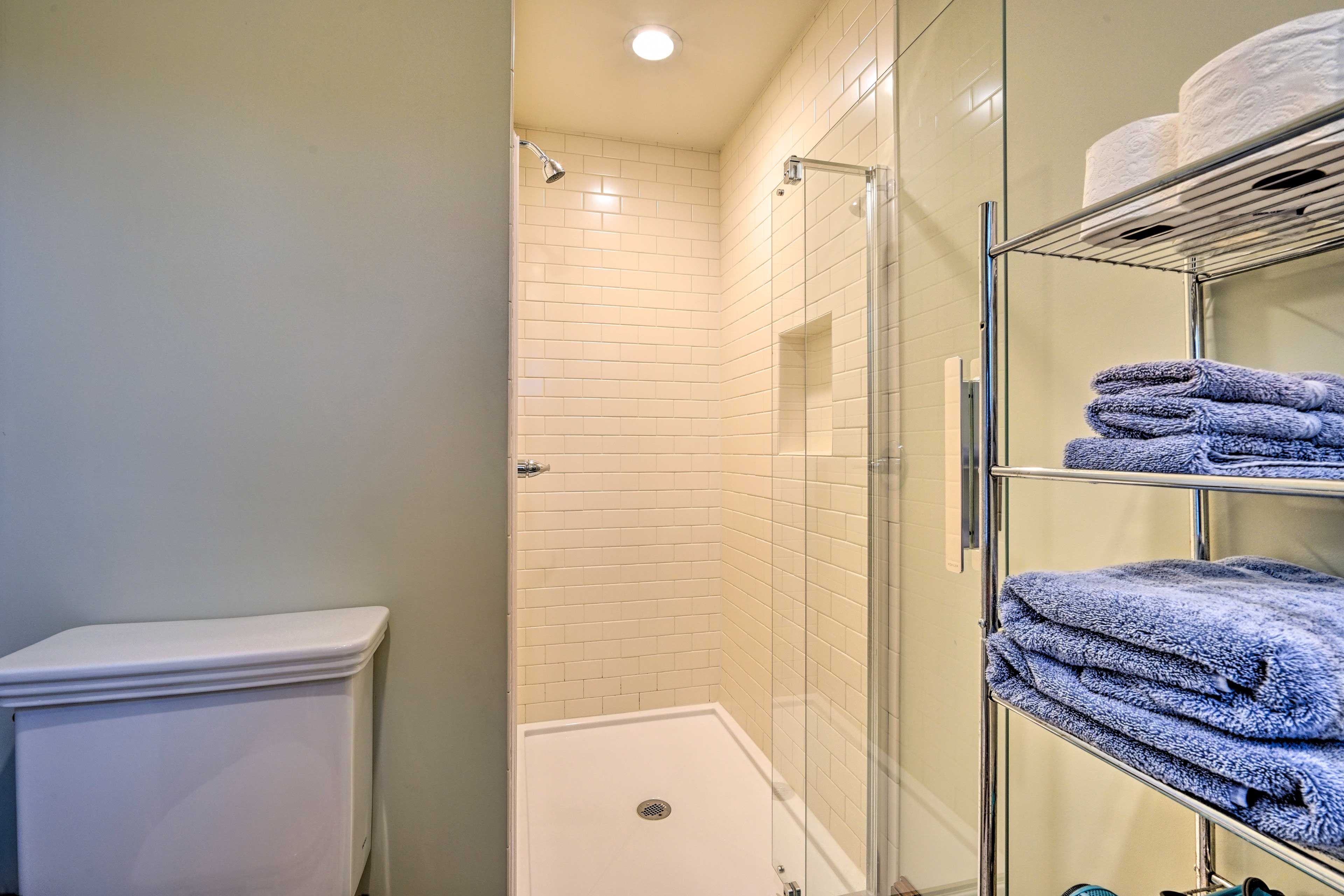 Full En-Suite Bathroom