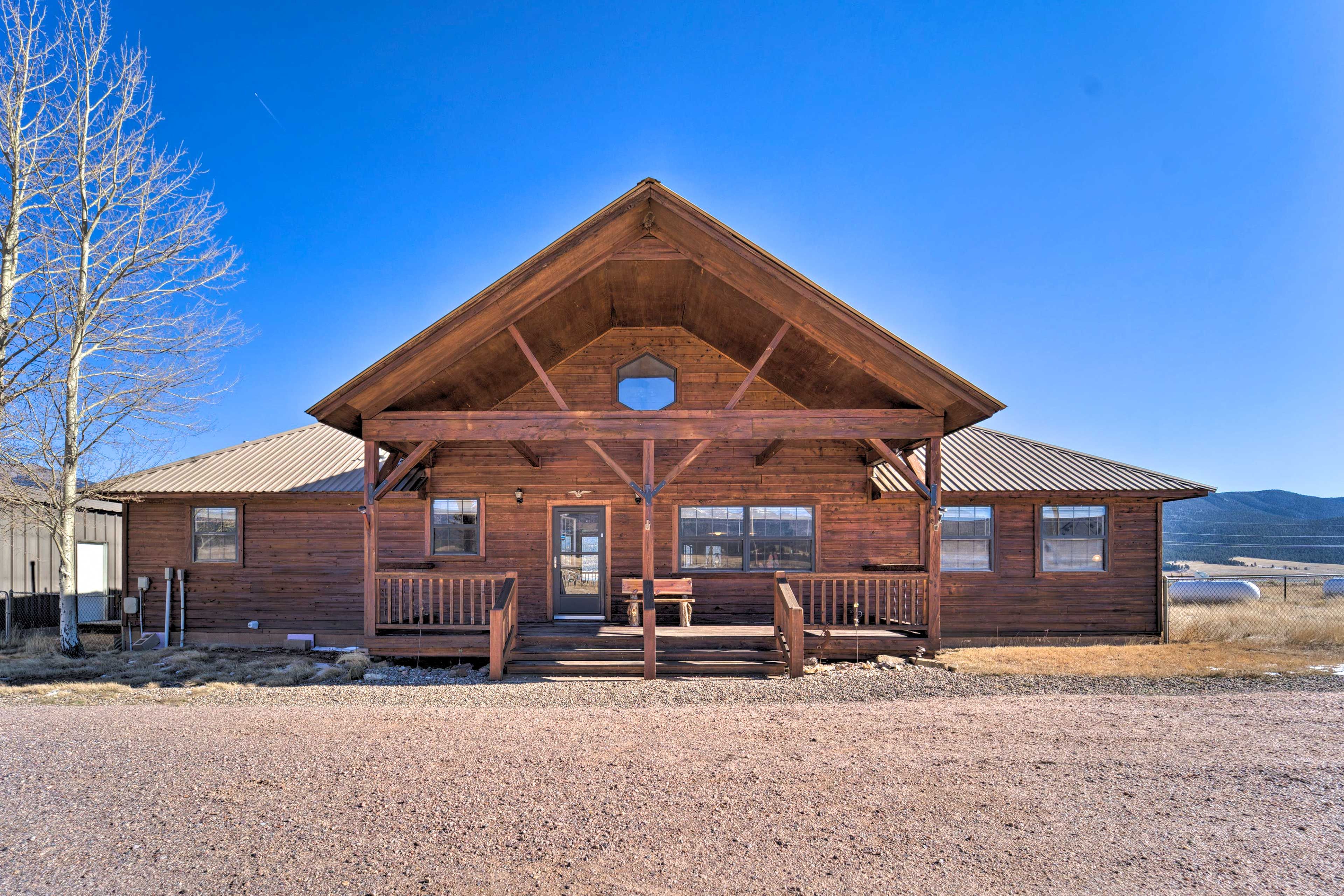 Eagle Nest Vacation Rental | 3BR | 2BA | 1,984 Sq Ft | 3 Stairs Required