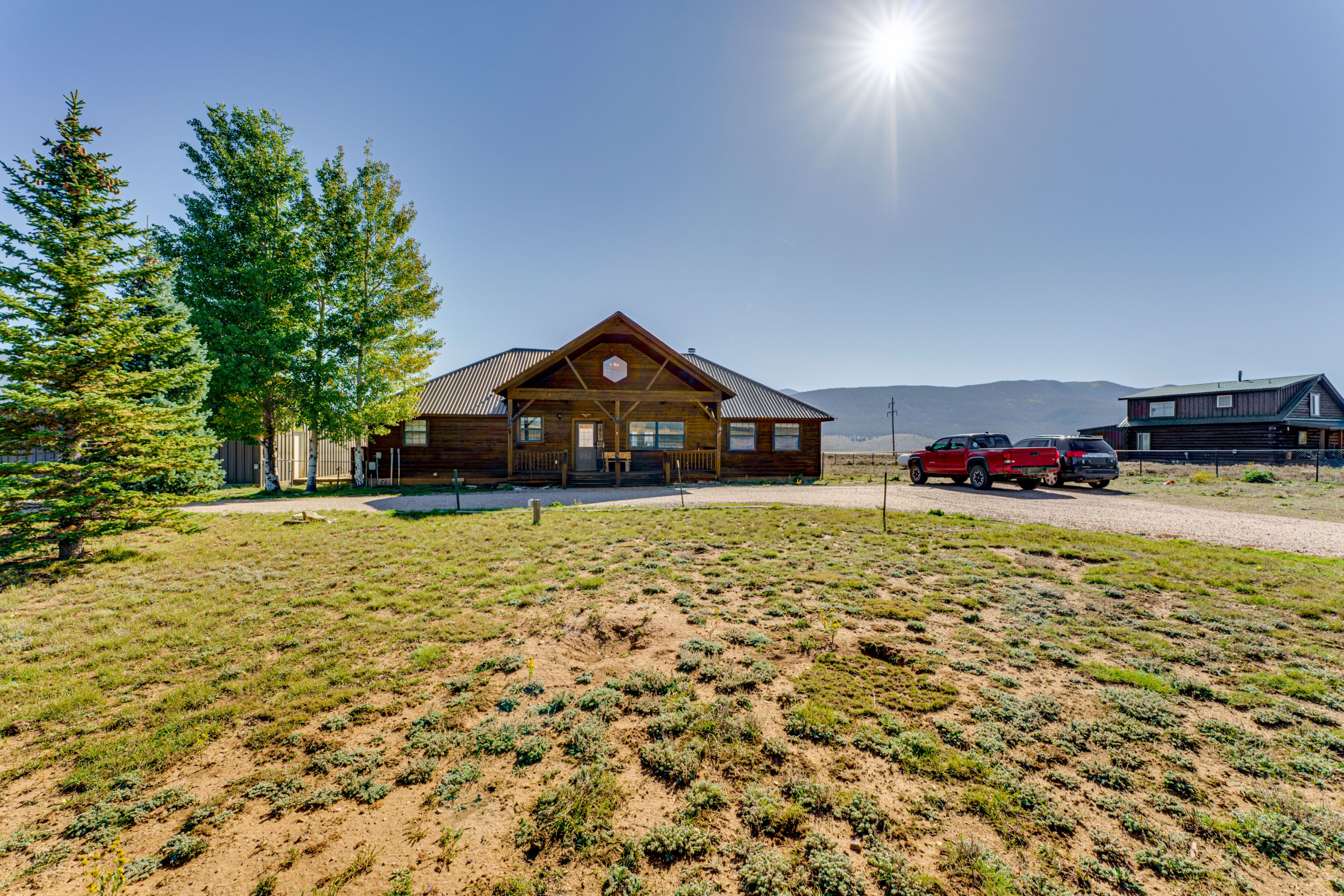 Parking | Driveway (8 Vehicles) | RV Hookups On-Site