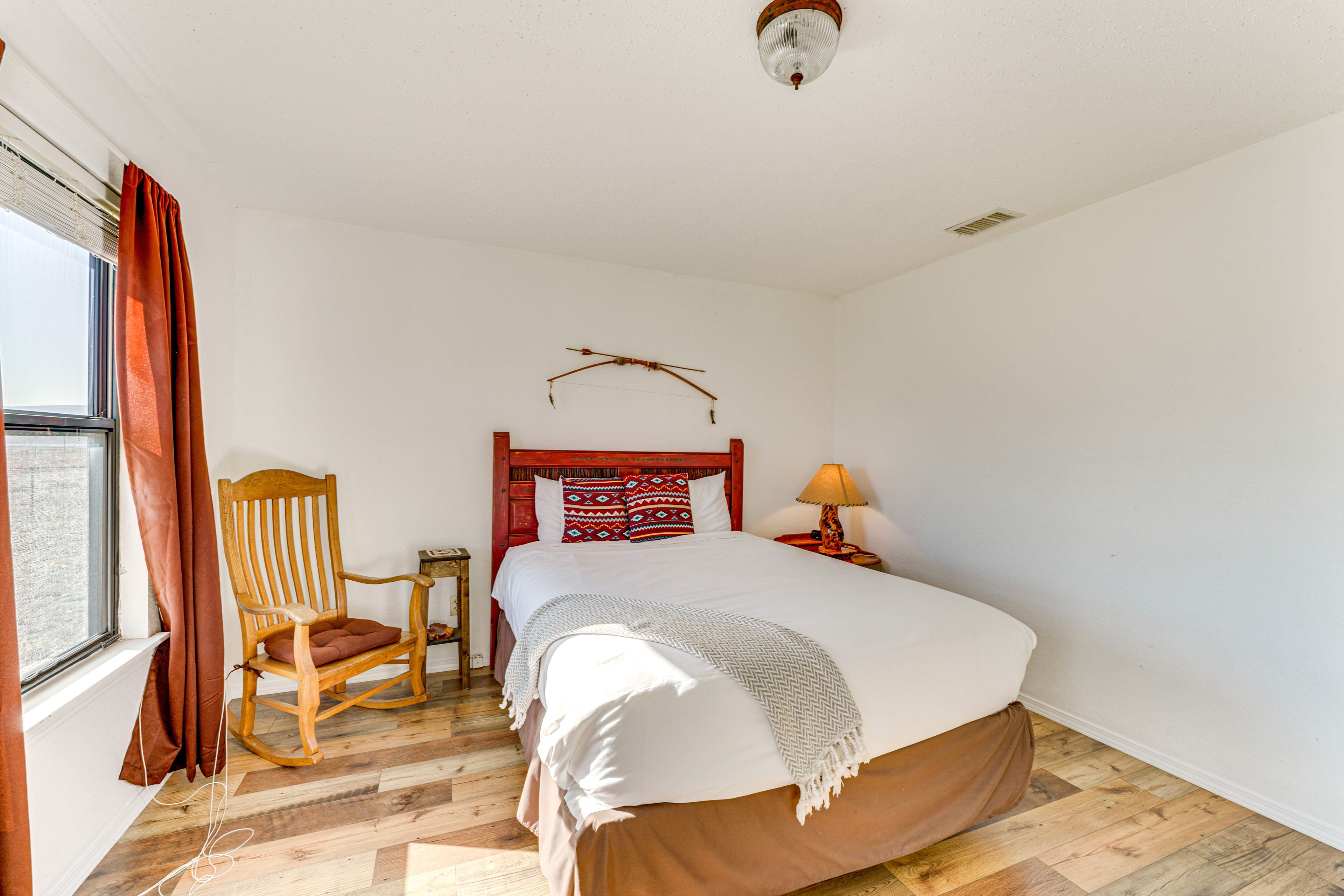 Bedroom 3 | Queen Bed | Main Floor