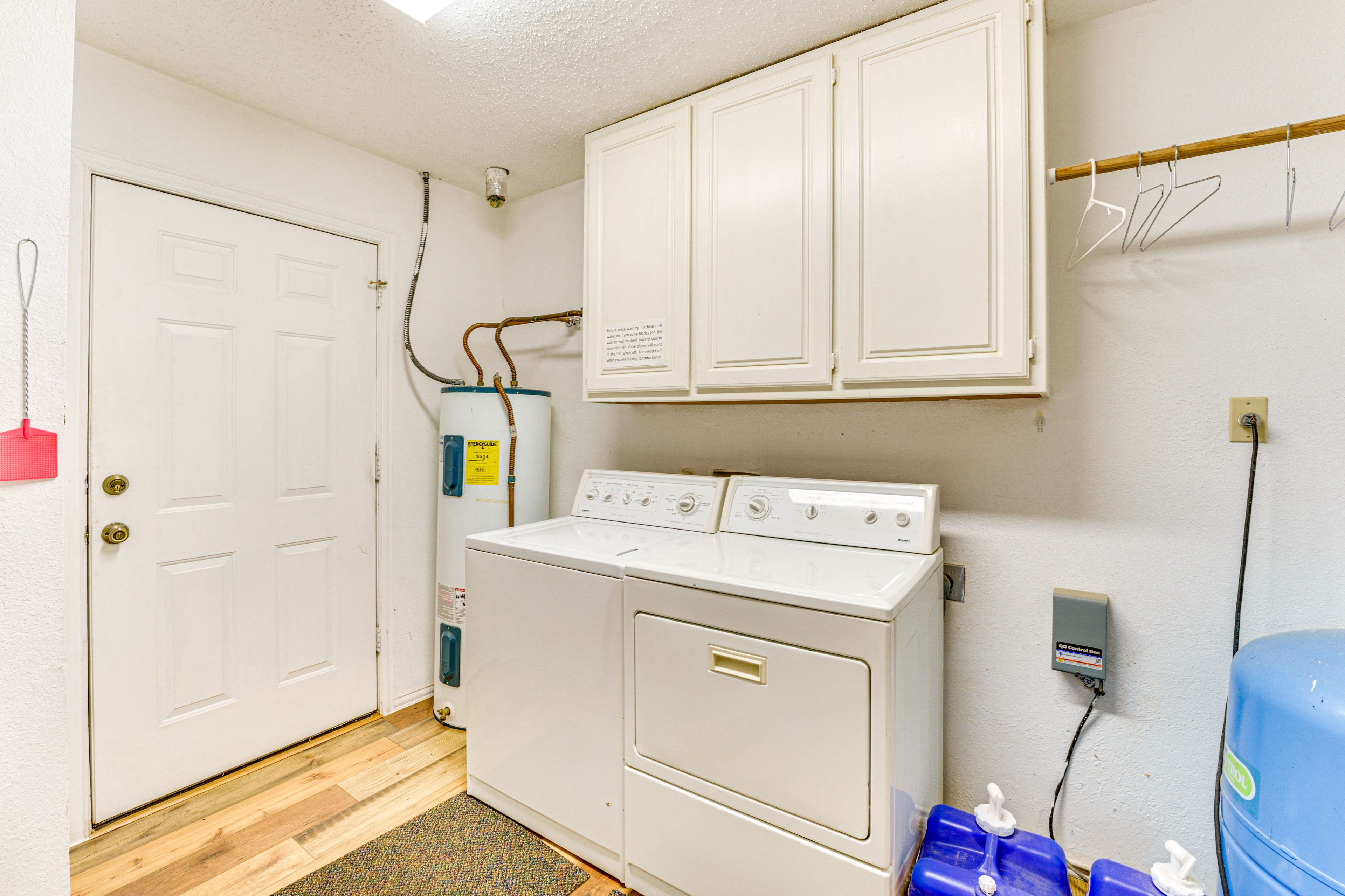 Laundry Area | Washer/Dryer