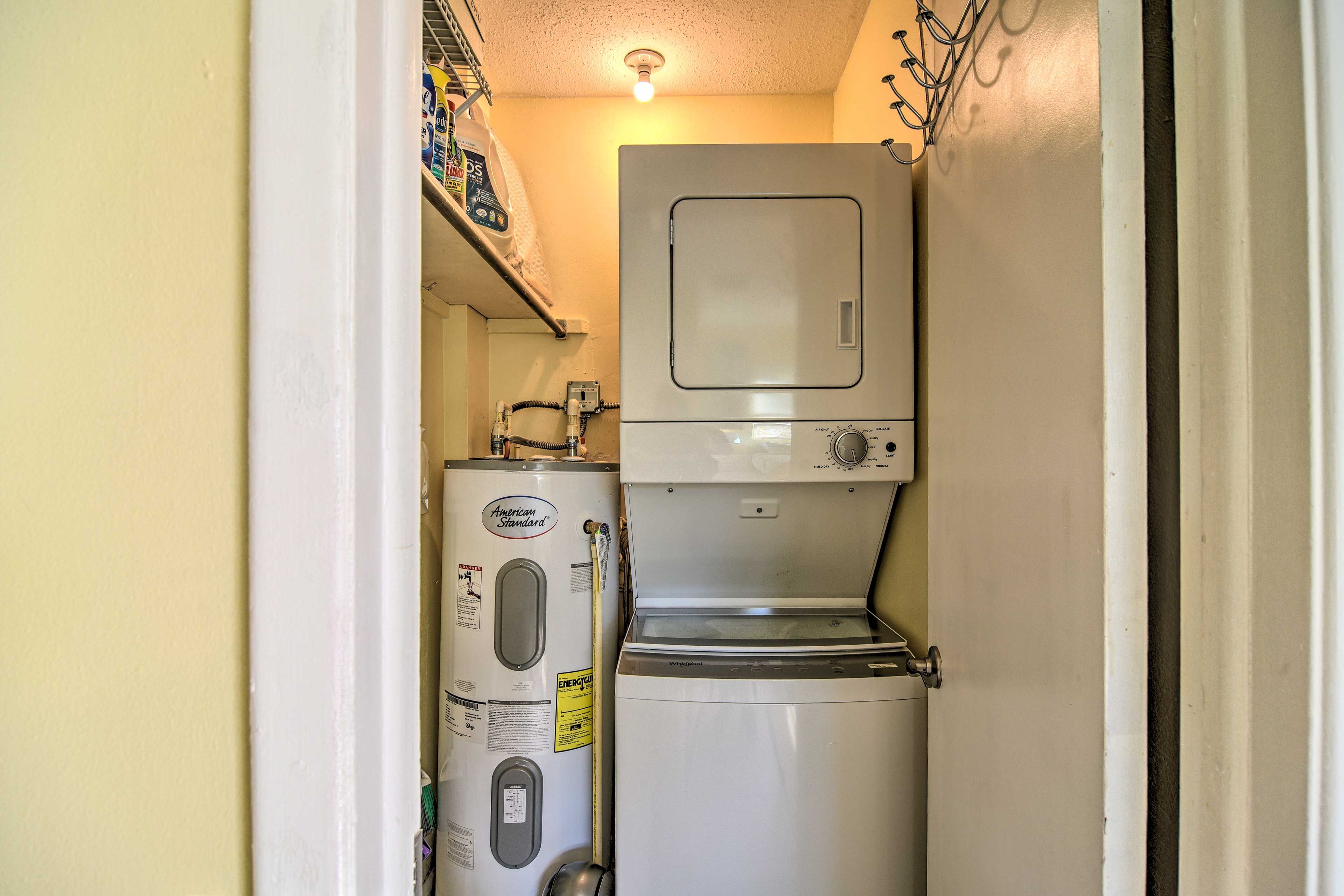 Laundry Closet | Washer & Dryer