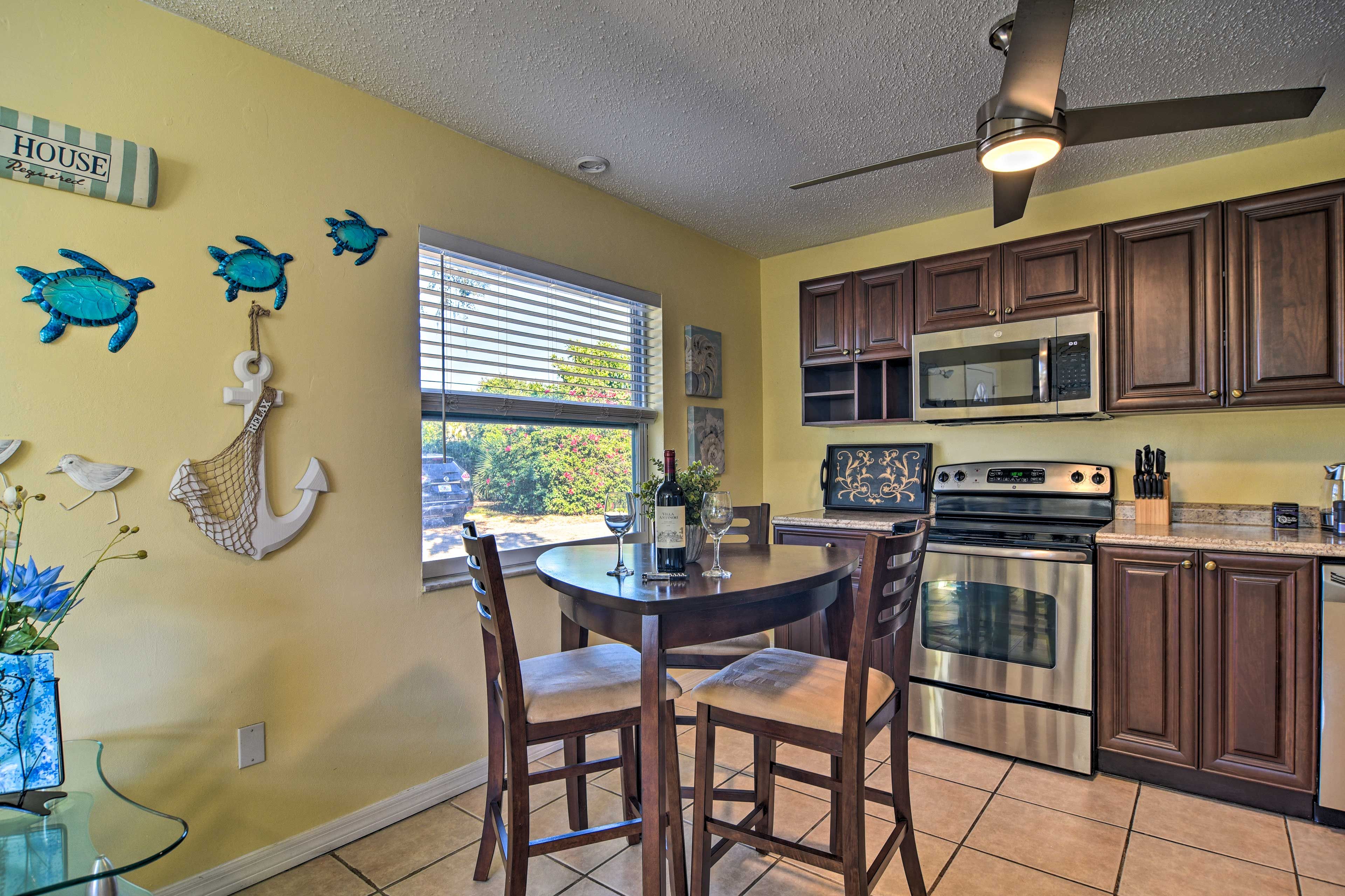 Kitchen | Dishware/Flatware