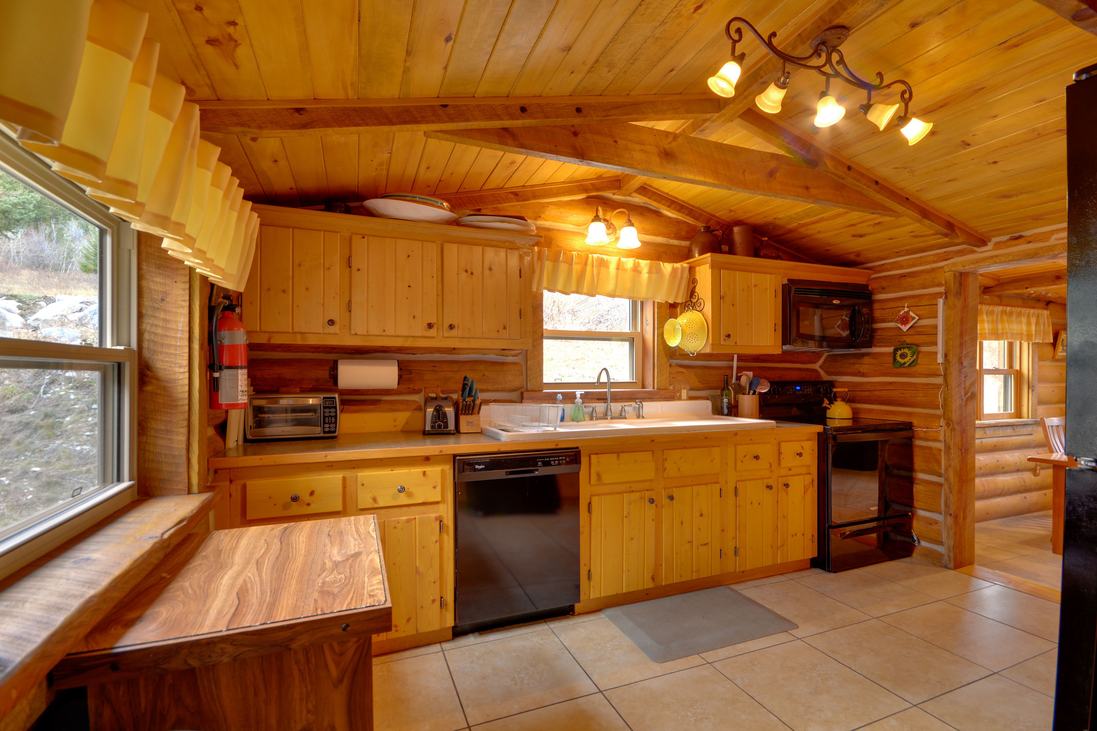 Kitchen | Drip & Keurig Coffee Makers (K-Cups Provided) | 1st Floor