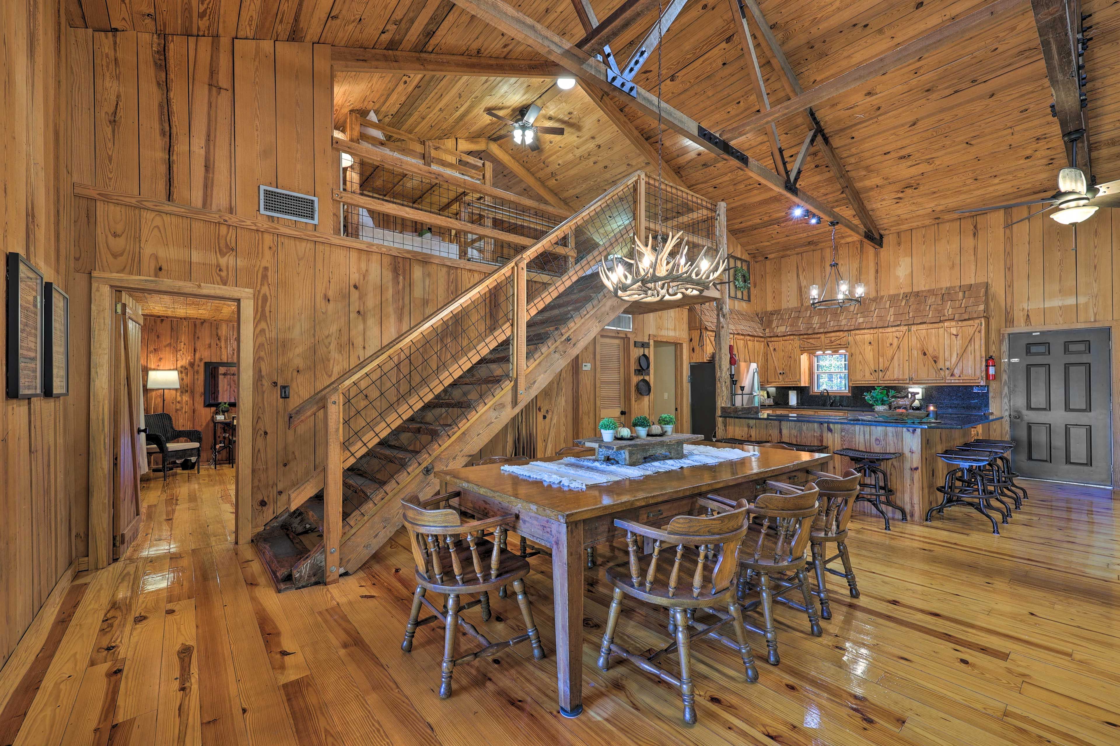 Dining Area | 1st Floor