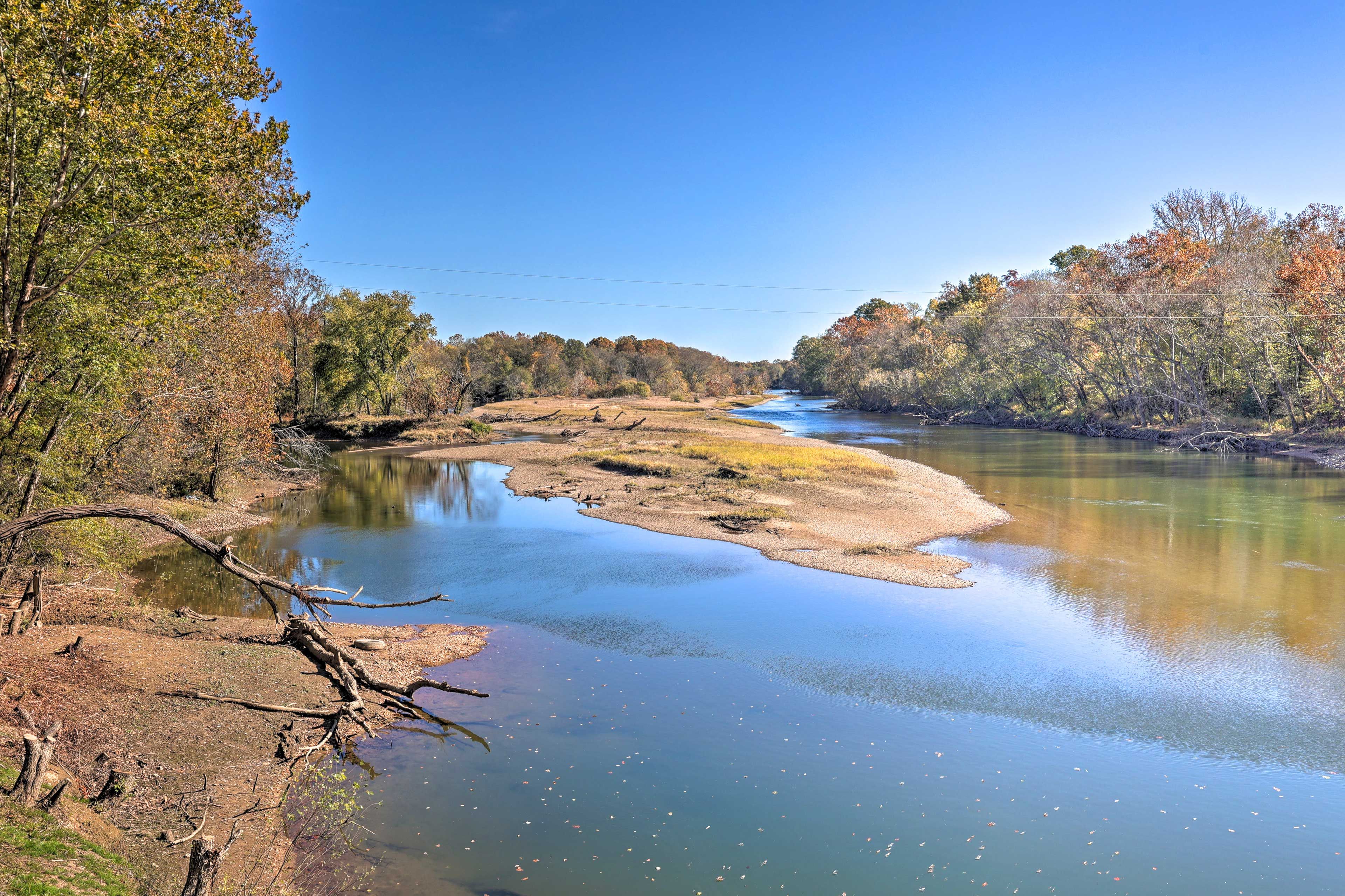 Private Exterior Space | Fire Pit | Ouachita River Access | Stairs Required