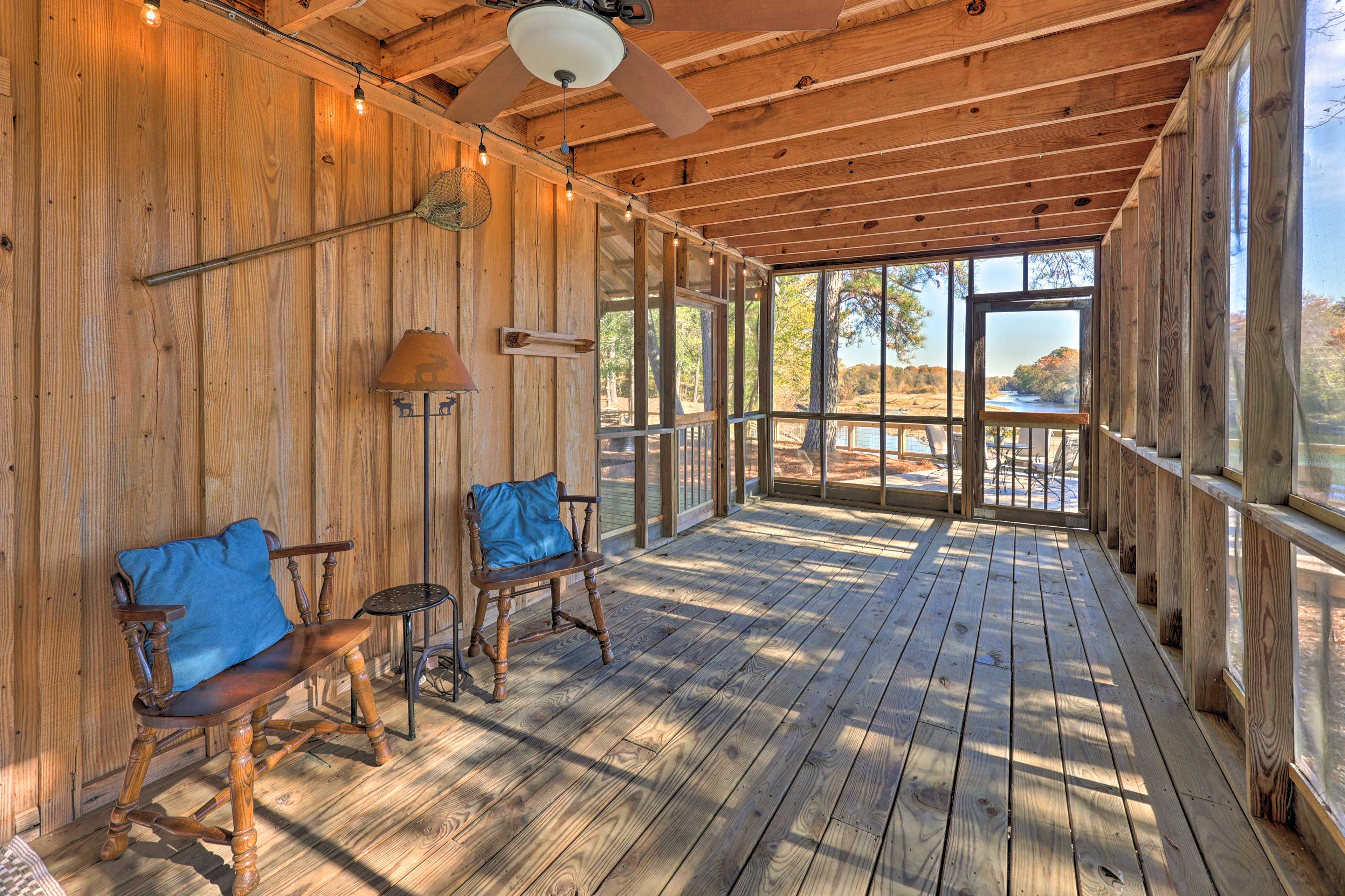 Screened-In Porch
