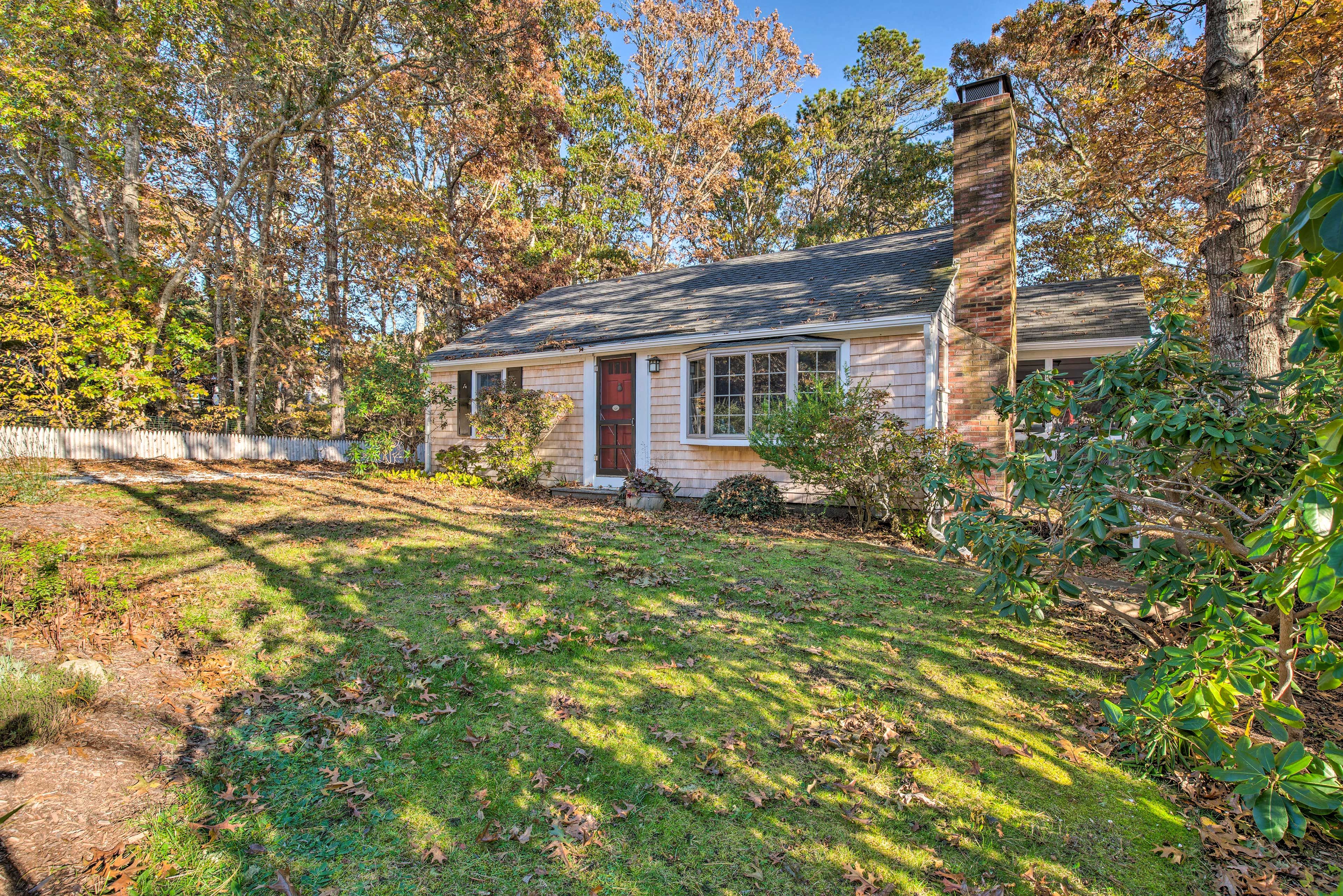 Cottage Exterior | 1 Step Required