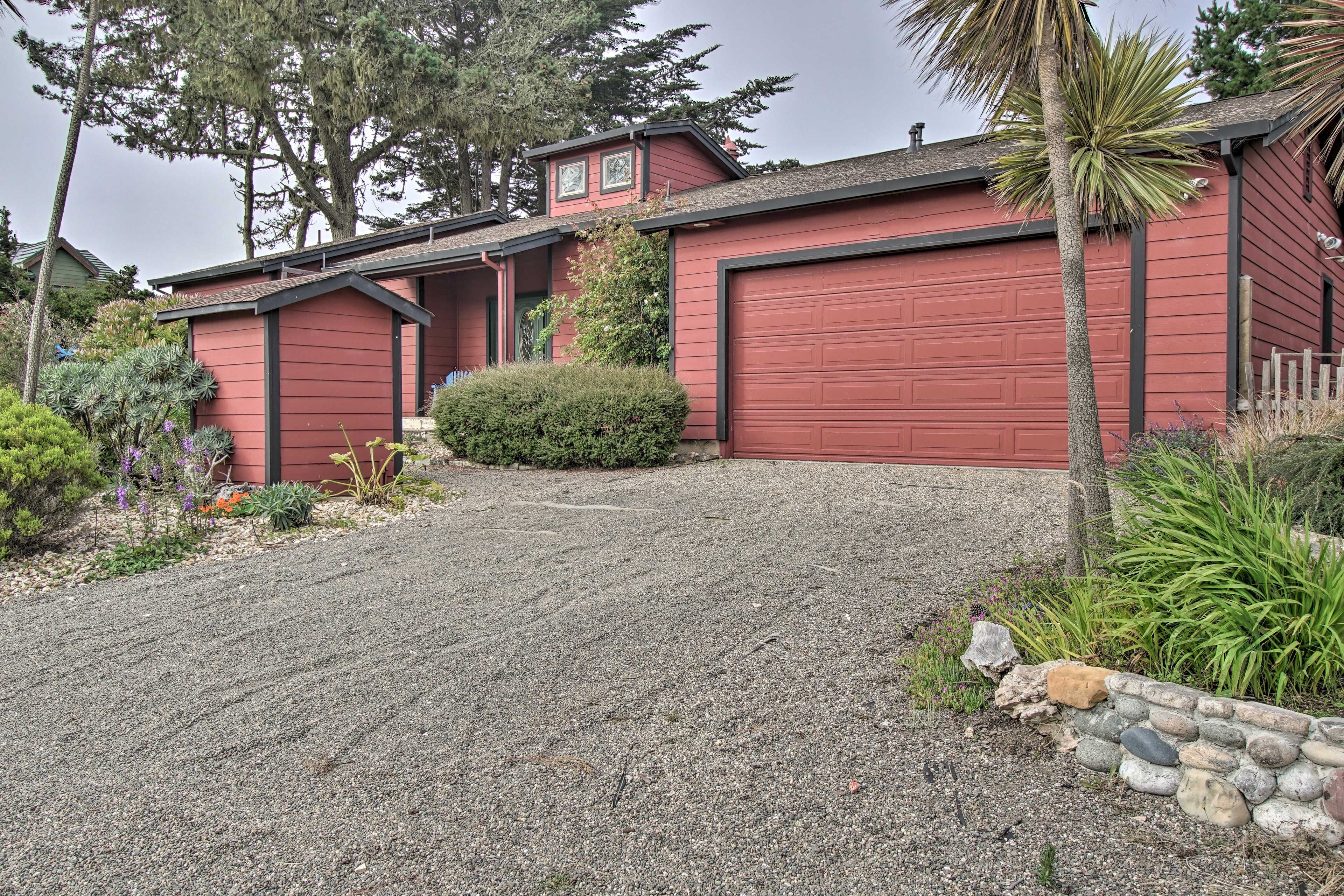 Parking | Driveway (2 Vehicles)