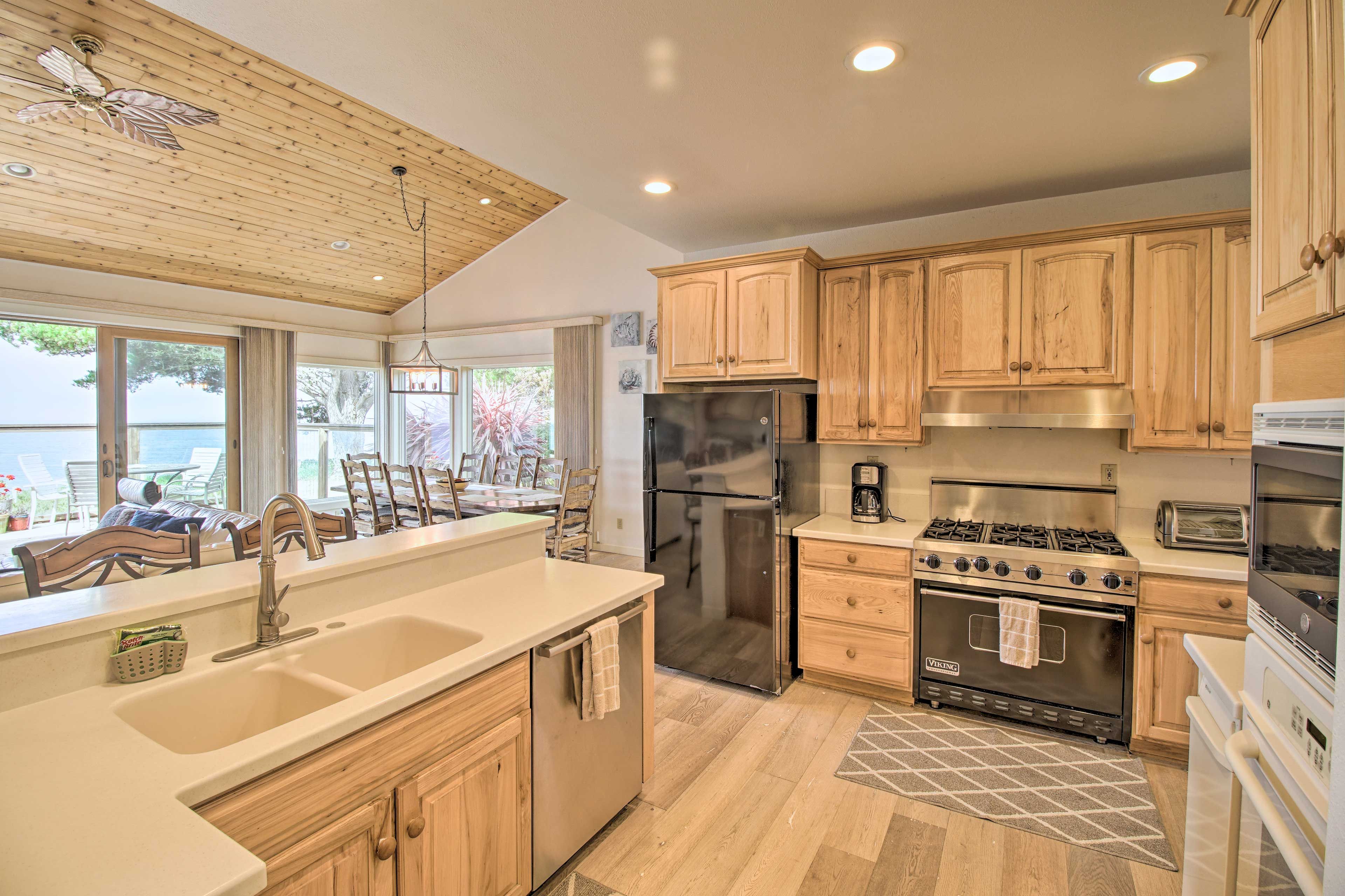 Kitchen | Fully Equipped | Cooking Basics