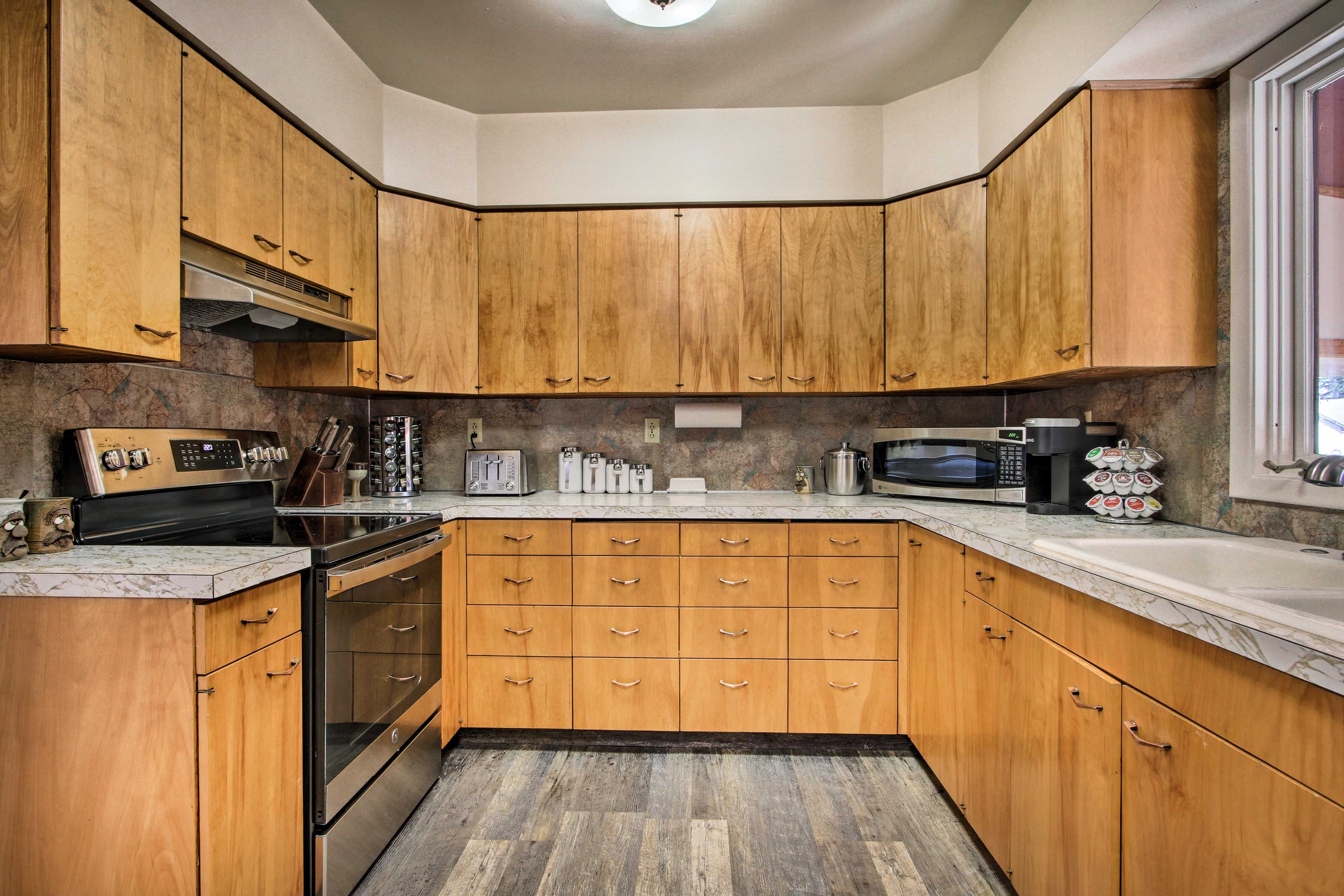 Kitchen | Toaster | Blender | Ice Maker