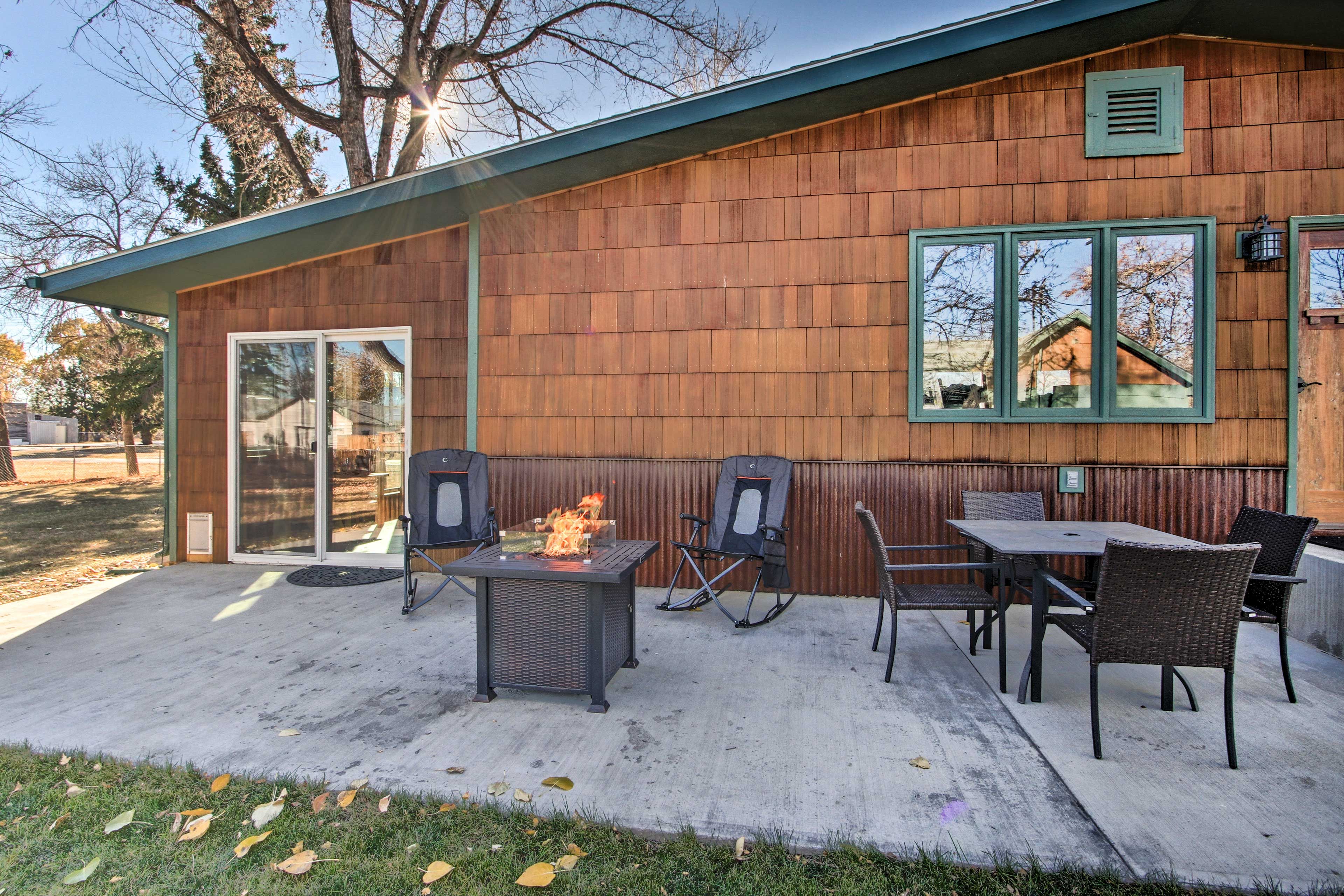 Private Patio | Propane Fire Pit