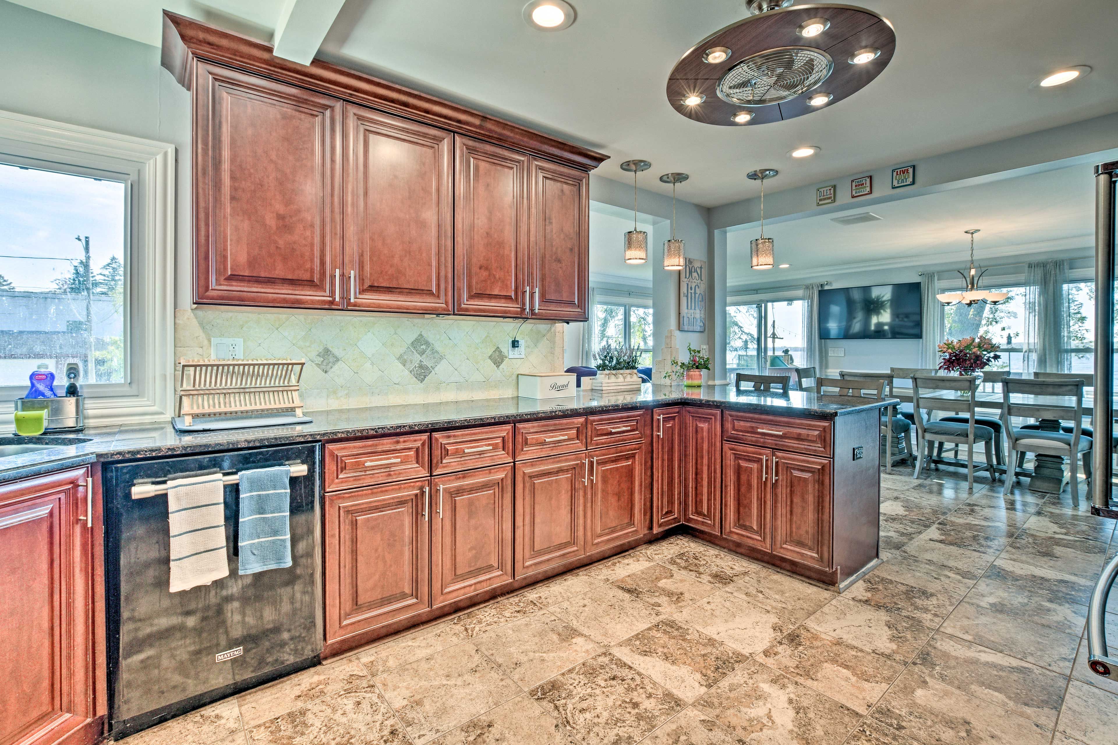 Kitchen | Keurig Coffee Maker | Stand-up Mixer